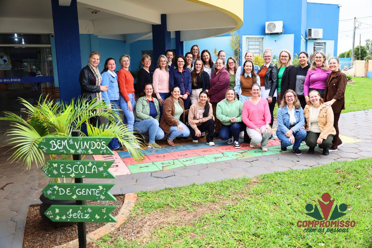 Professores da Educação Infantil de Missal participam da Formação ProLeei