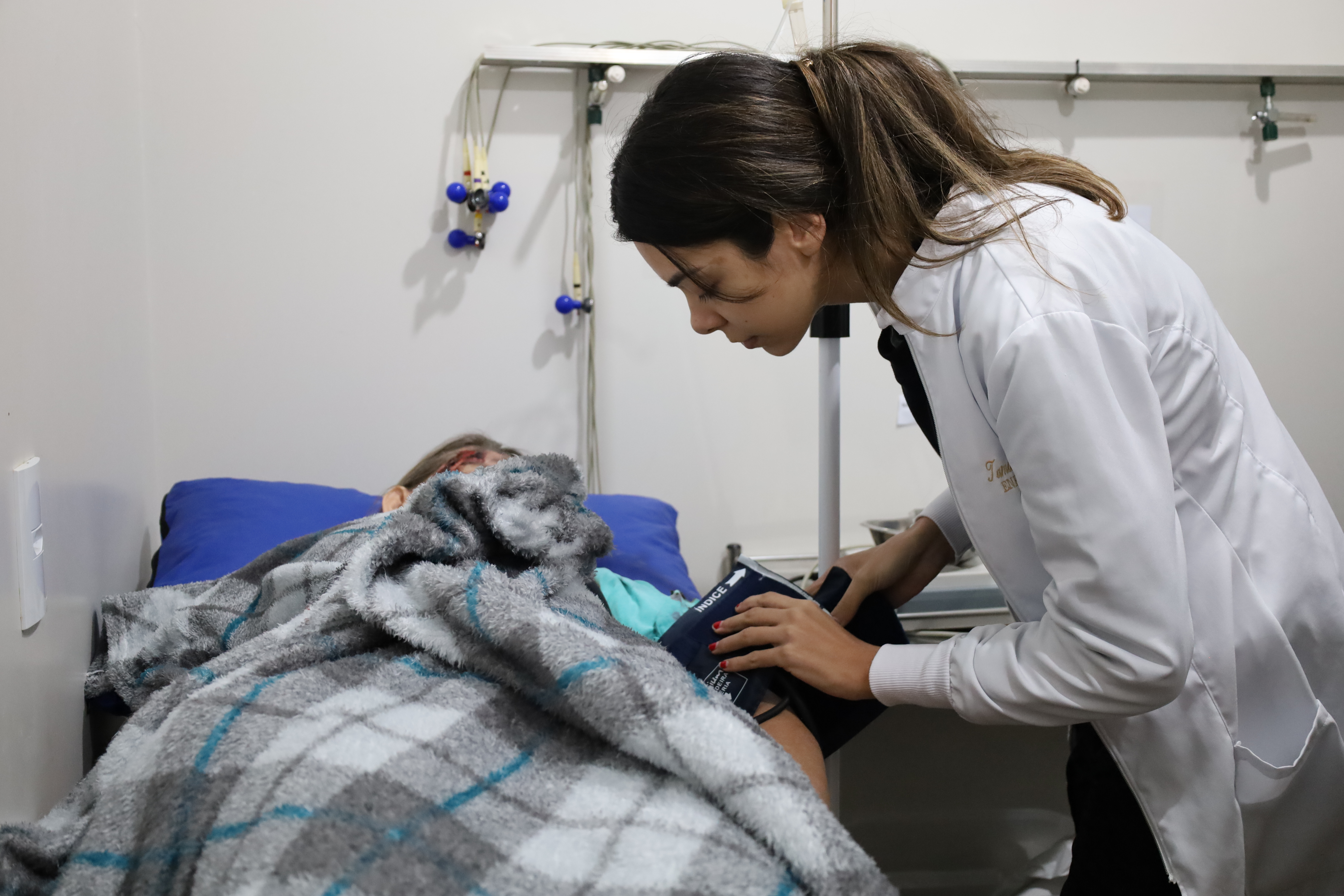 Profissionais que atuam nas Unidades de Saúde de Missal participam de formação prática sobre primeiros socorros