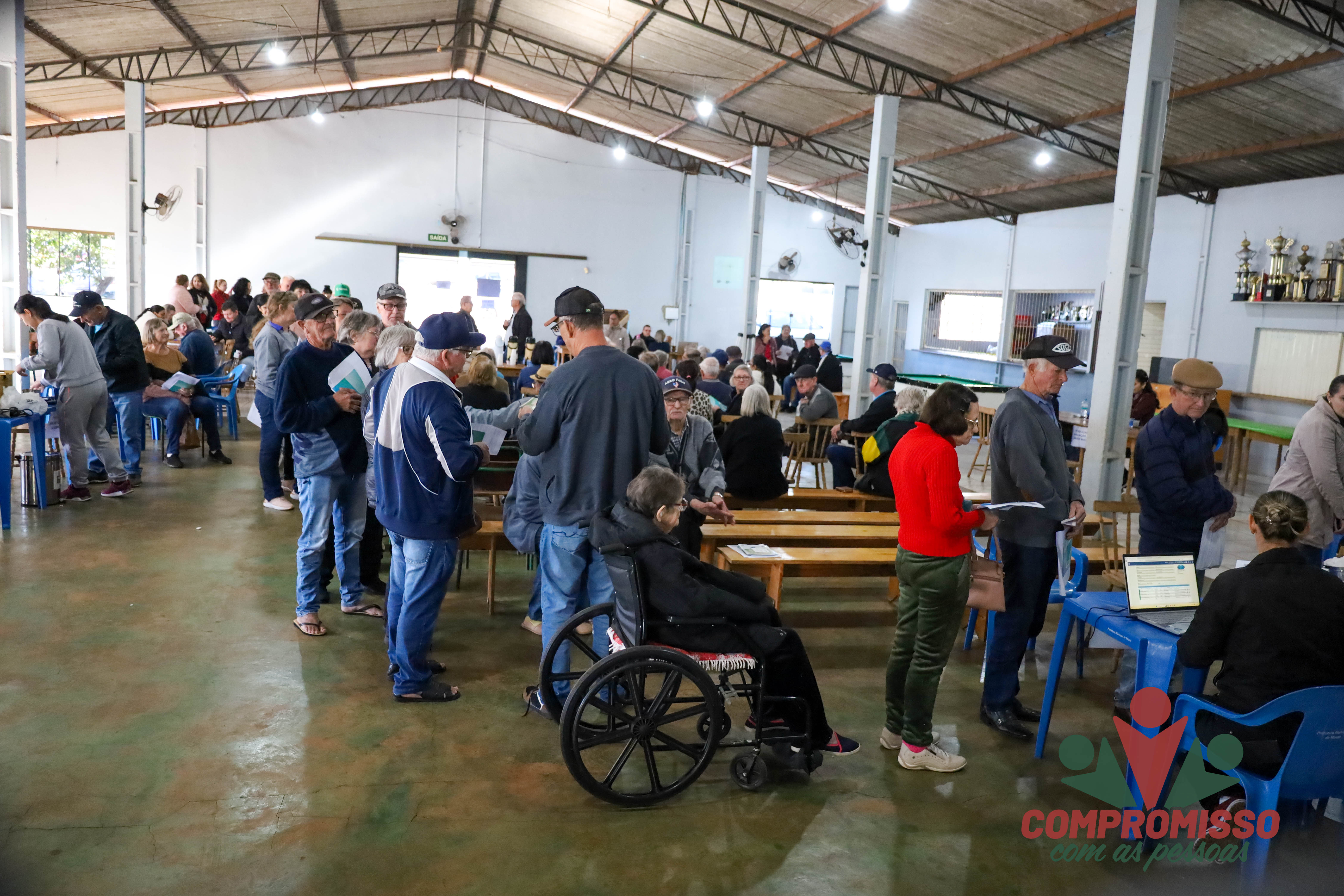 Clube do Bairro Renascer ficou lotado com o Mutirão da Saúde da Pessoa Idosa