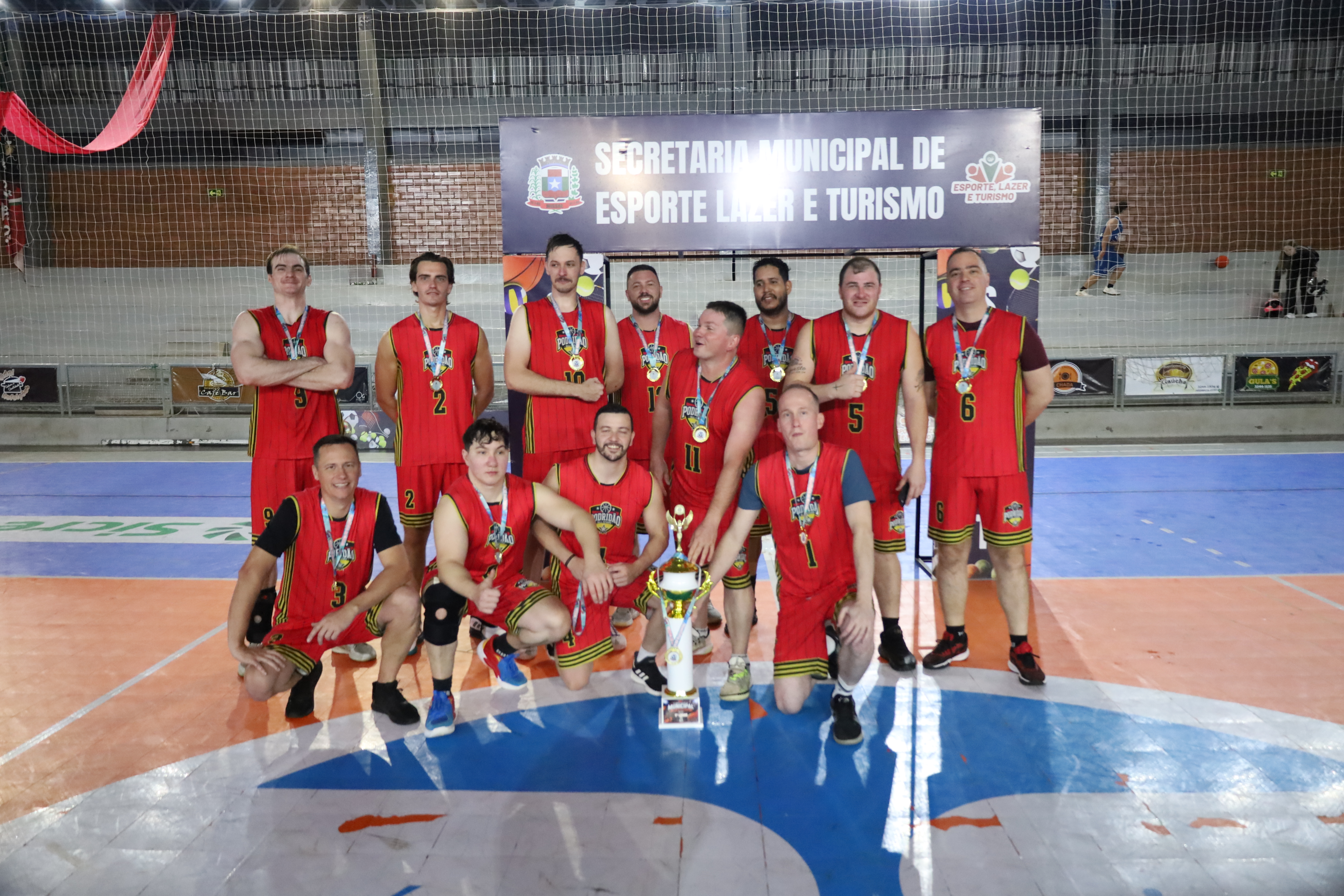 Podridão é a equipe campeã do Municipal de Basquete em Missal