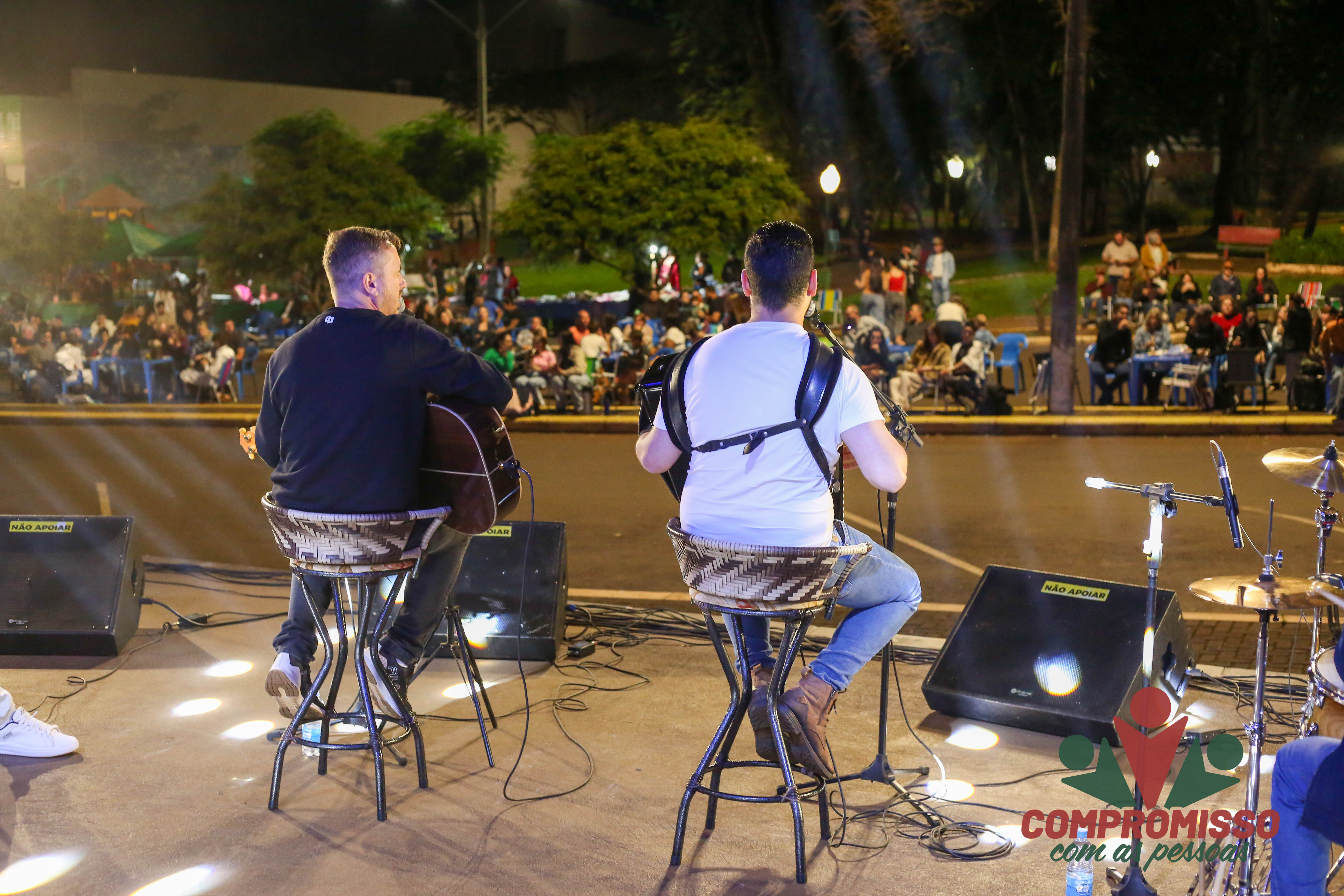 Feira Gastronômica e Cultural de Missal contou com apresentações de música e dança