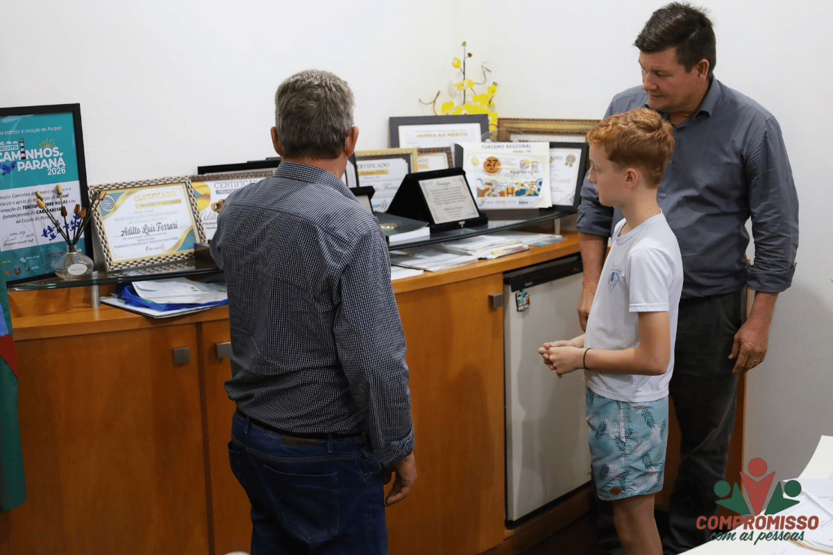 Alunos da Escola Joaquim Nabuco visitam espaços públicos