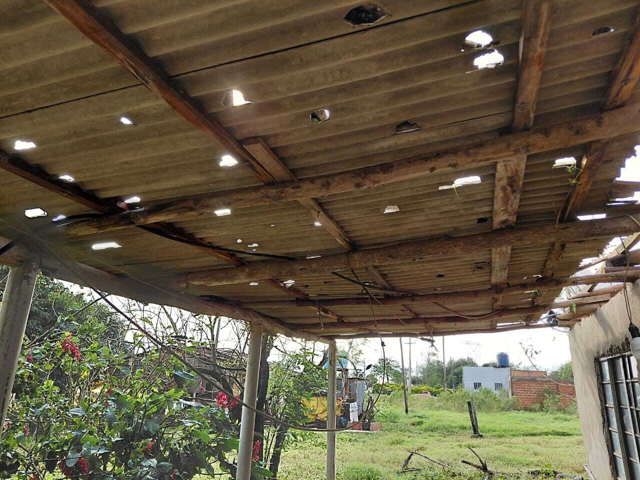Voluntários de Missal Prestam apoio a atingidos por granizo em Ramilândia