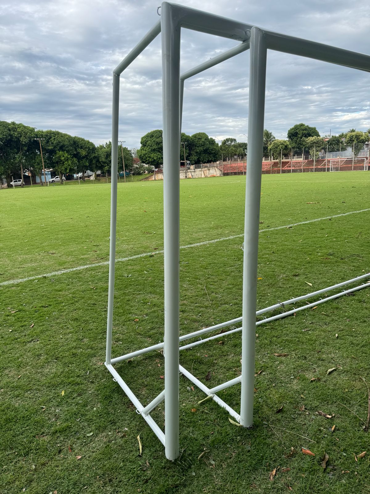 Campo do Bairro Renascer passa por melhorias