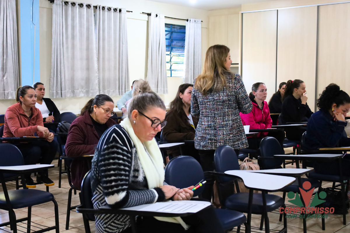 Inscritos no Curso Preparatório de Gestores Escolares passam por avaliação em Missal