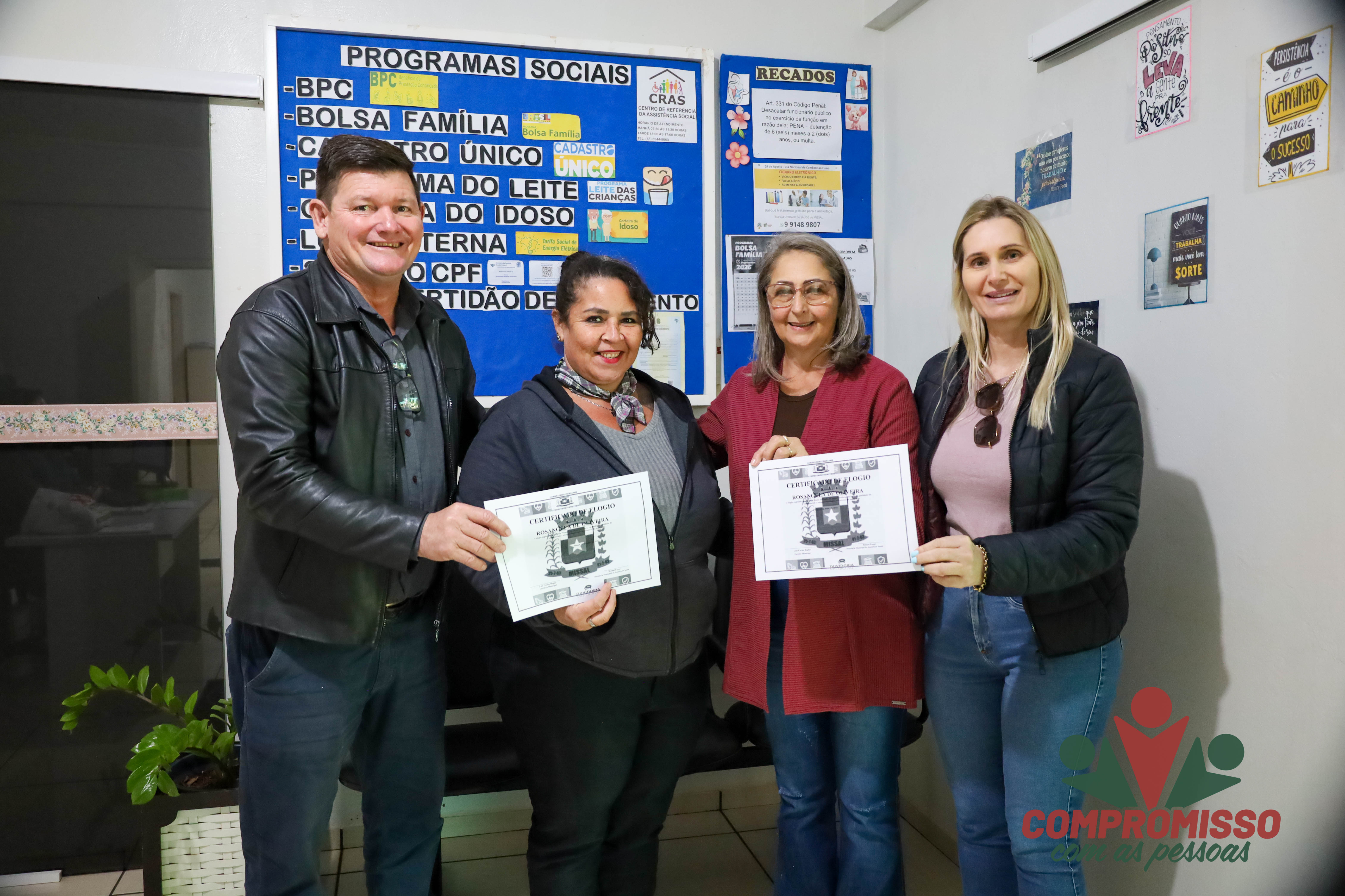 Servidoras da Assistência Social recebem Certificado de Elogio