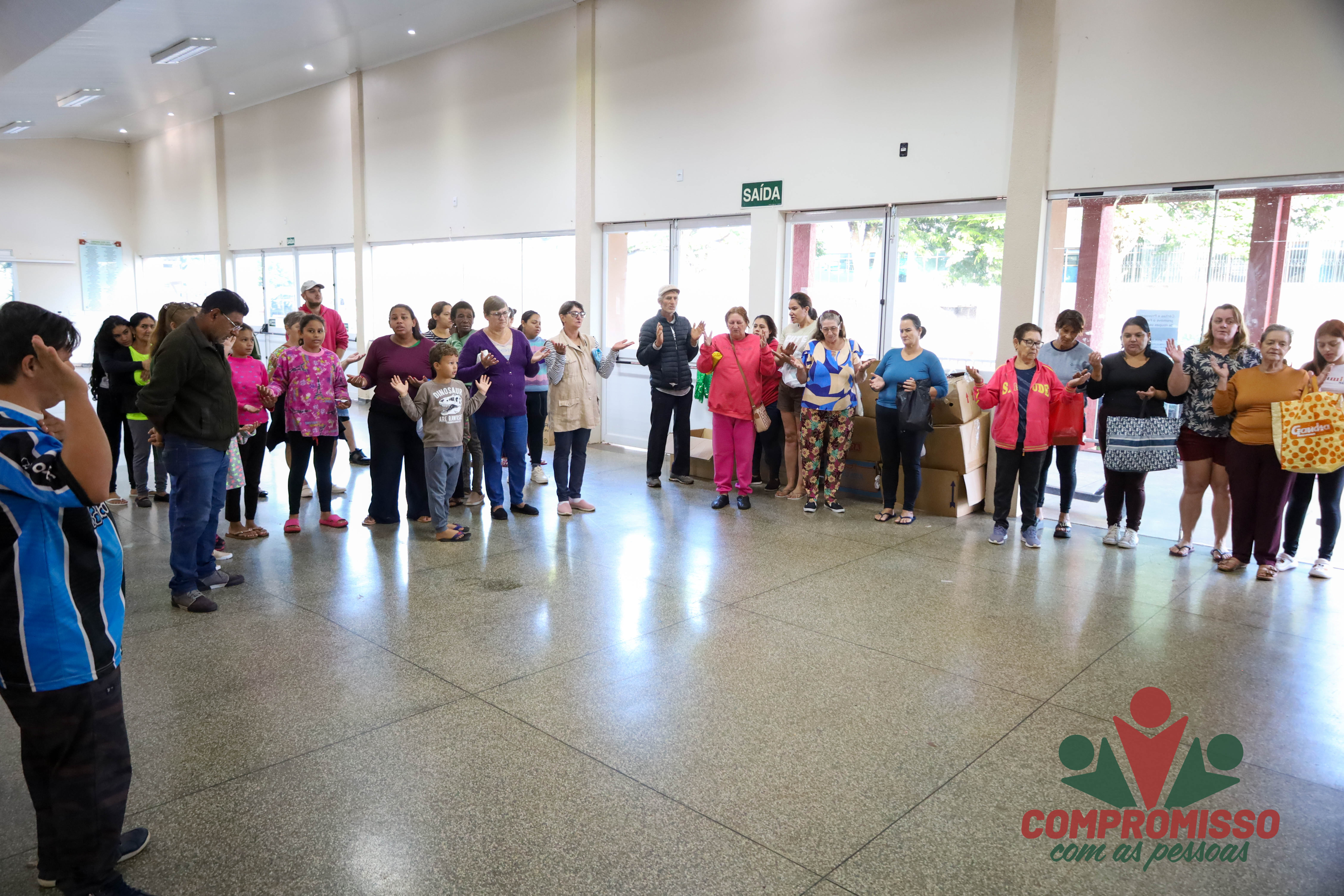 Começou o Feirão de Roupas Usadas em Missal