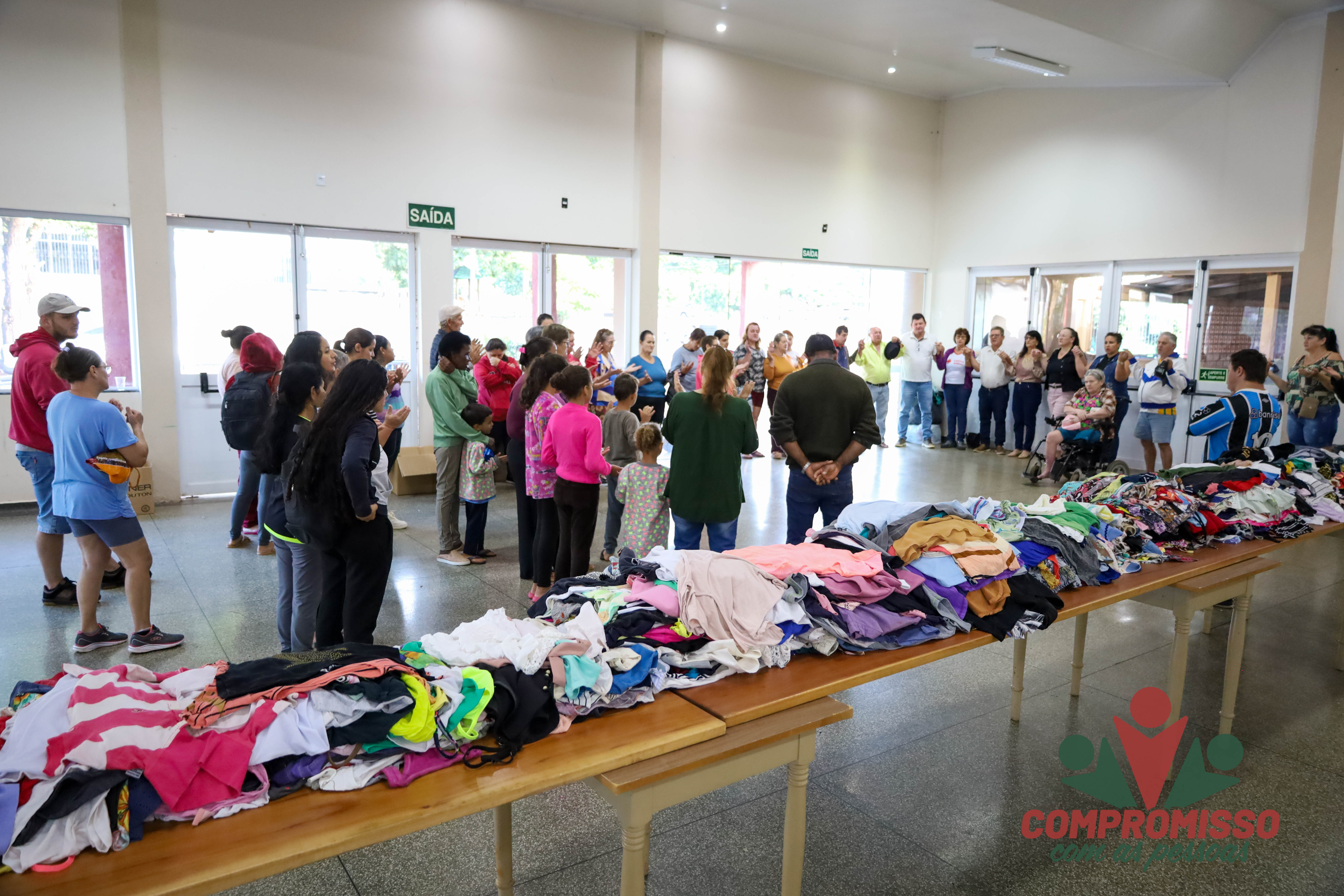 Começou o Feirão de Roupas Usadas em Missal