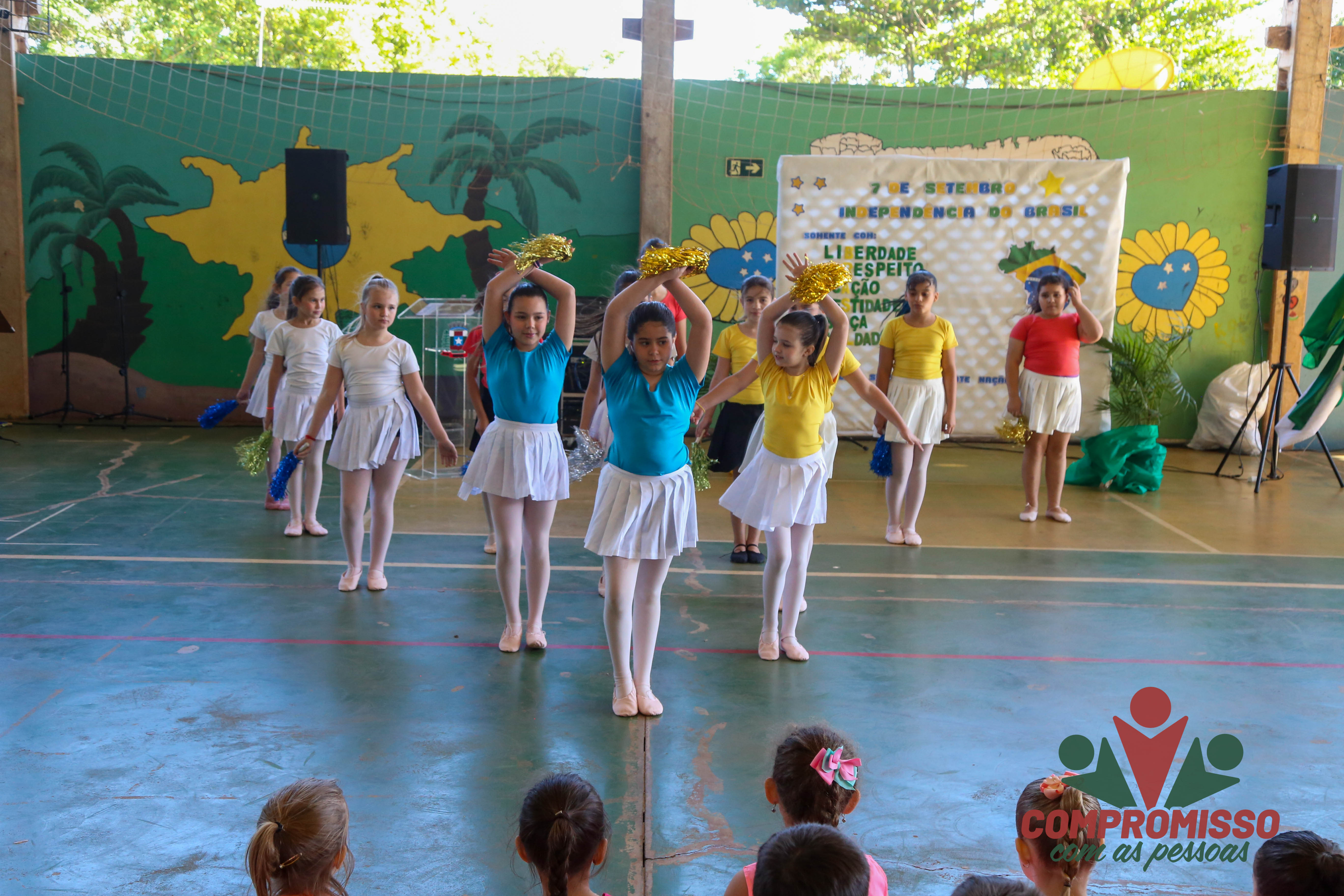 Linha Jacutinga contou com ato cívico plural