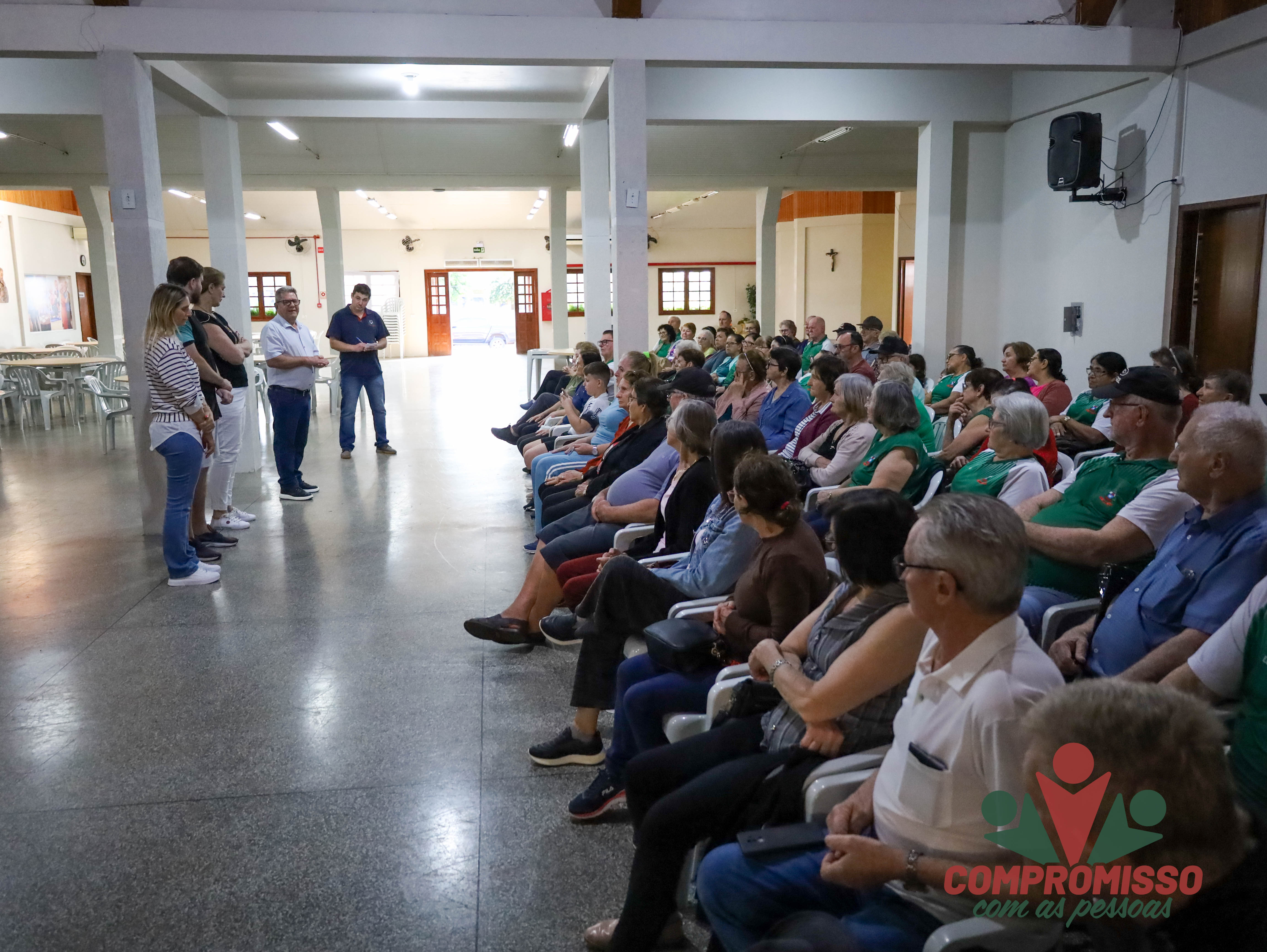 Academia dos Idosos recebe novos equipamentos