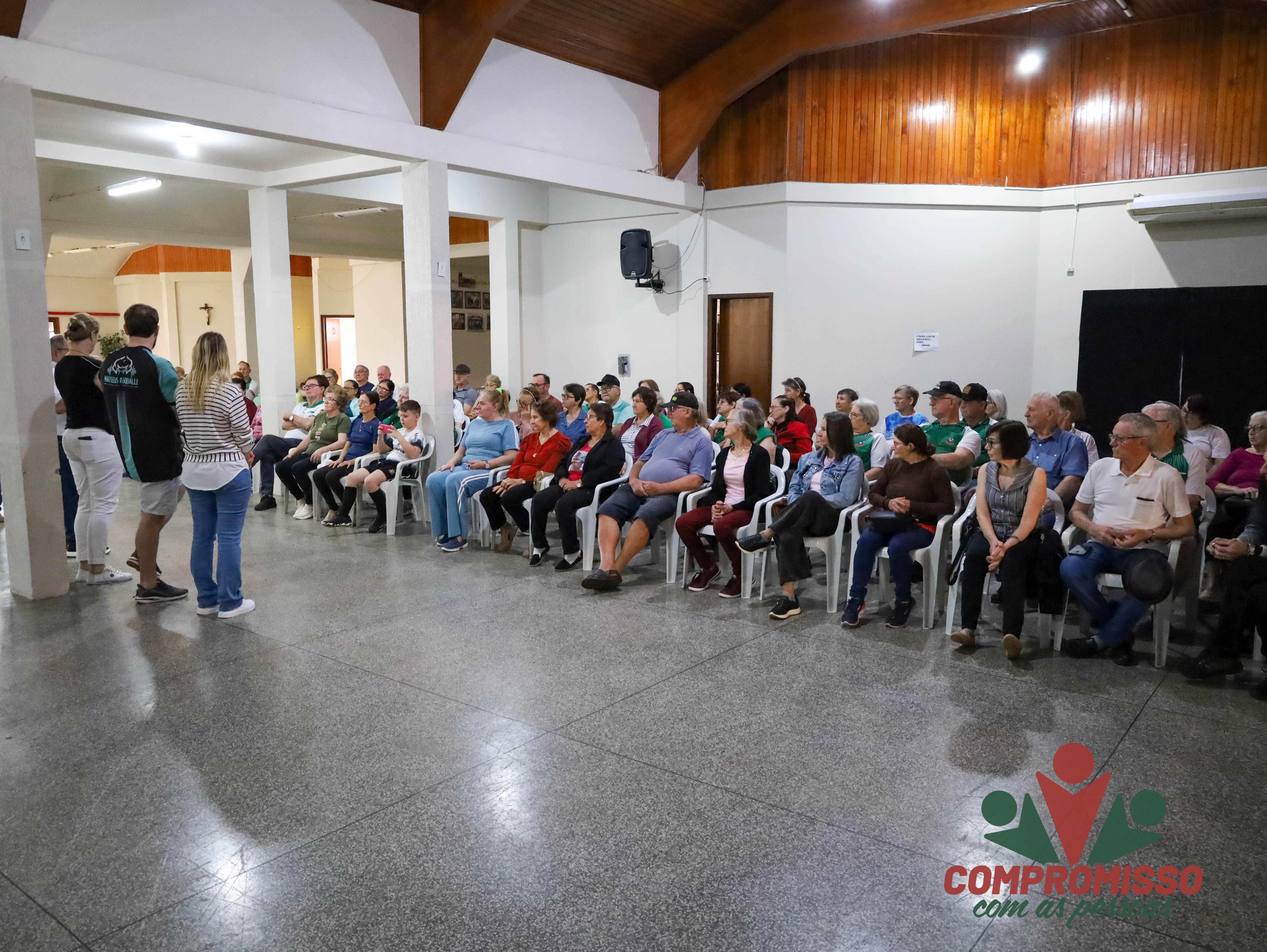 Academia dos Idosos recebe novos equipamentos