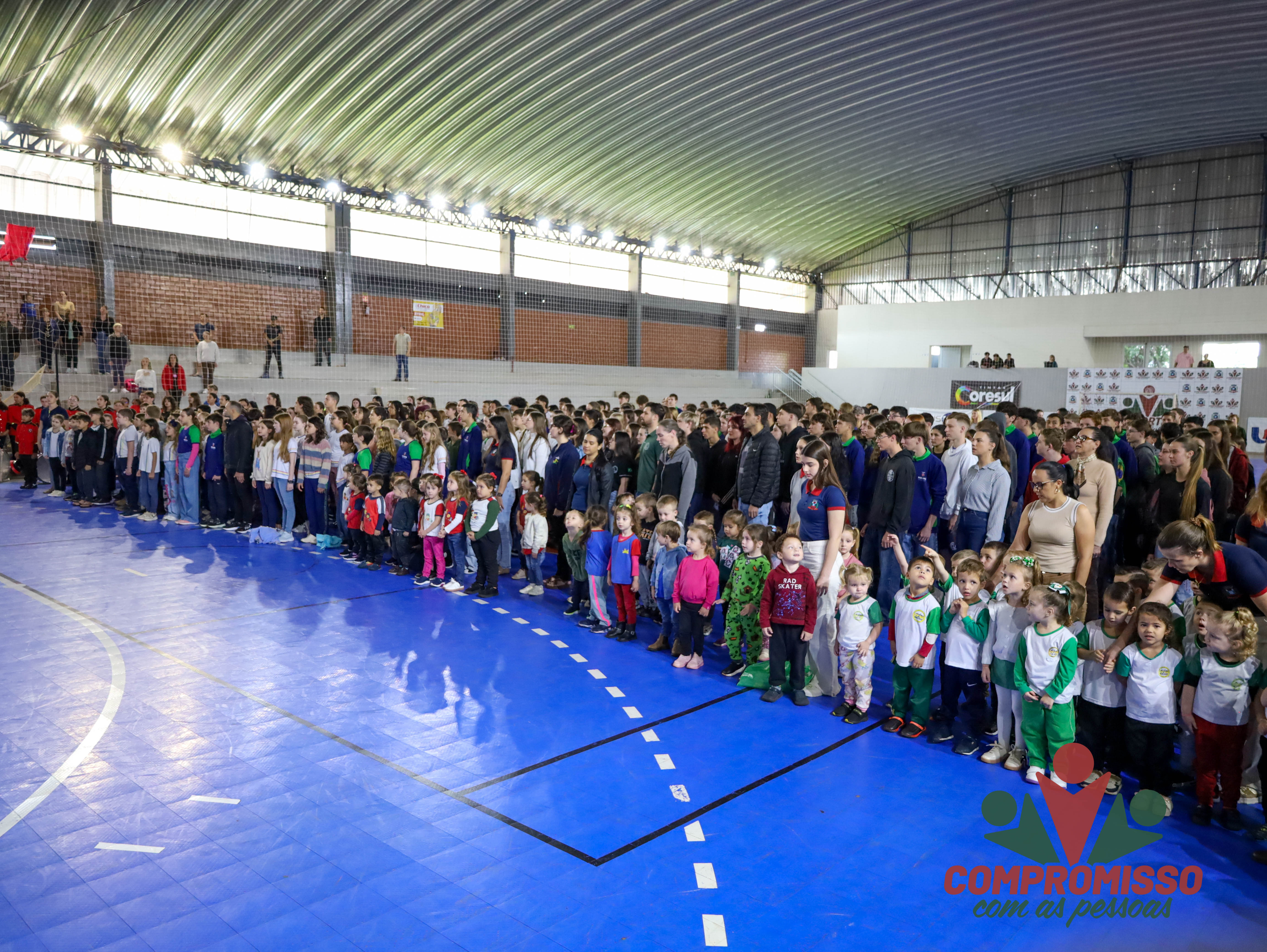 Semana da Pátria inicia com Apresentações de alunos em Missal