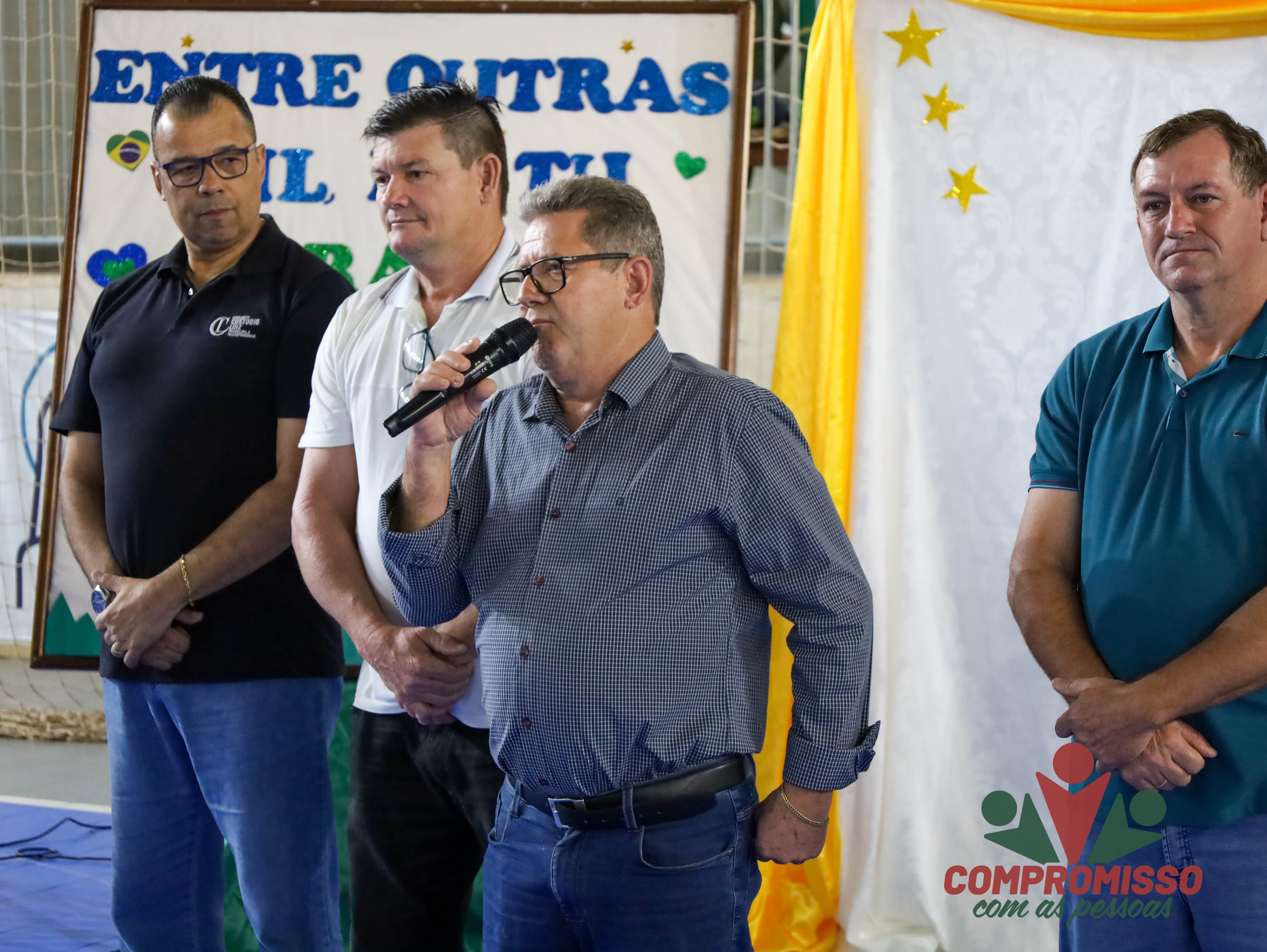 Semana da Pátria inicia com Apresentações de alunos em Missal