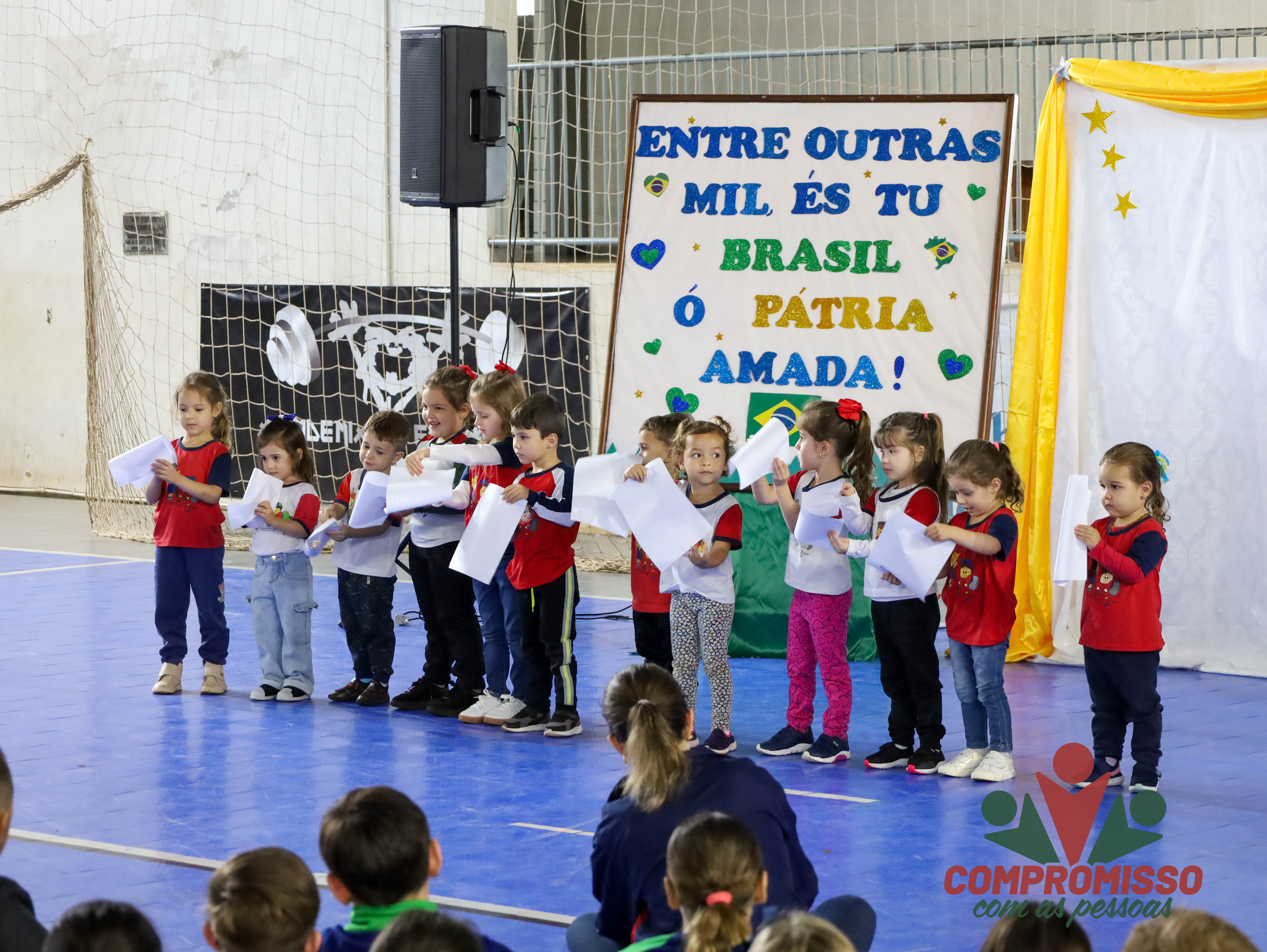 Semana da Pátria inicia com Apresentações de alunos em Missal