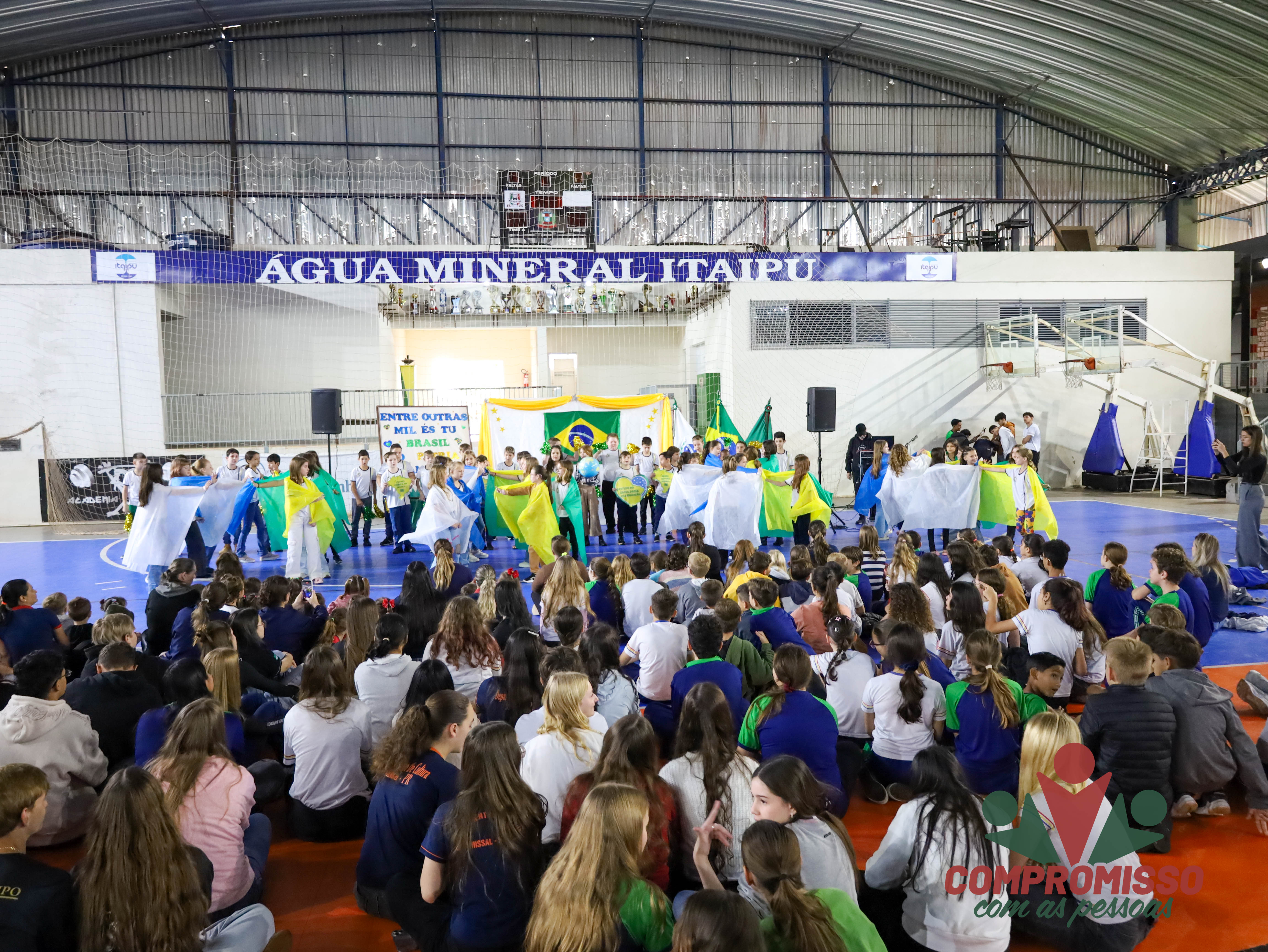 Semana da Pátria inicia com Apresentações de alunos em Missal
