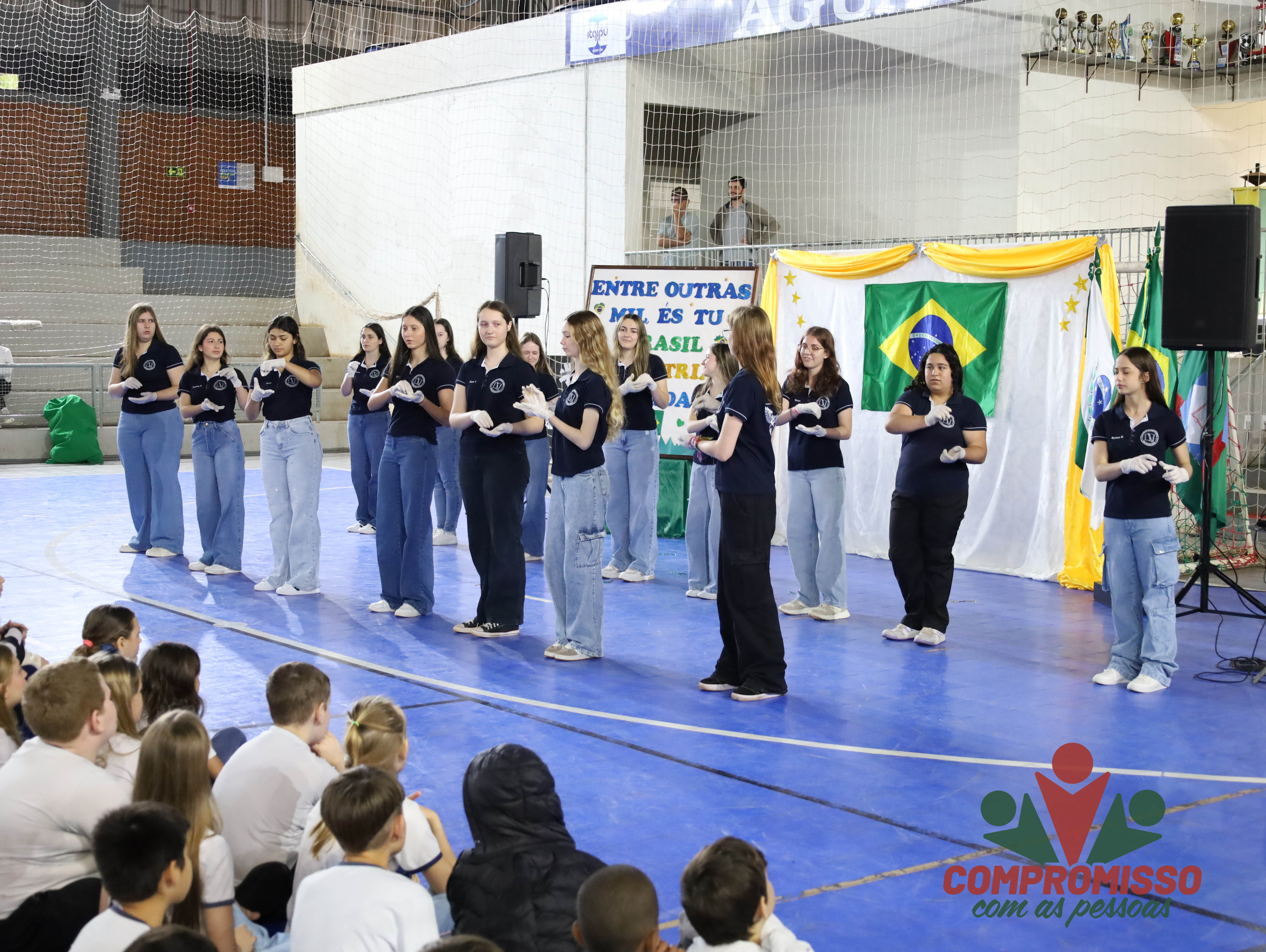 Semana da Pátria inicia com Apresentações de alunos em Missal