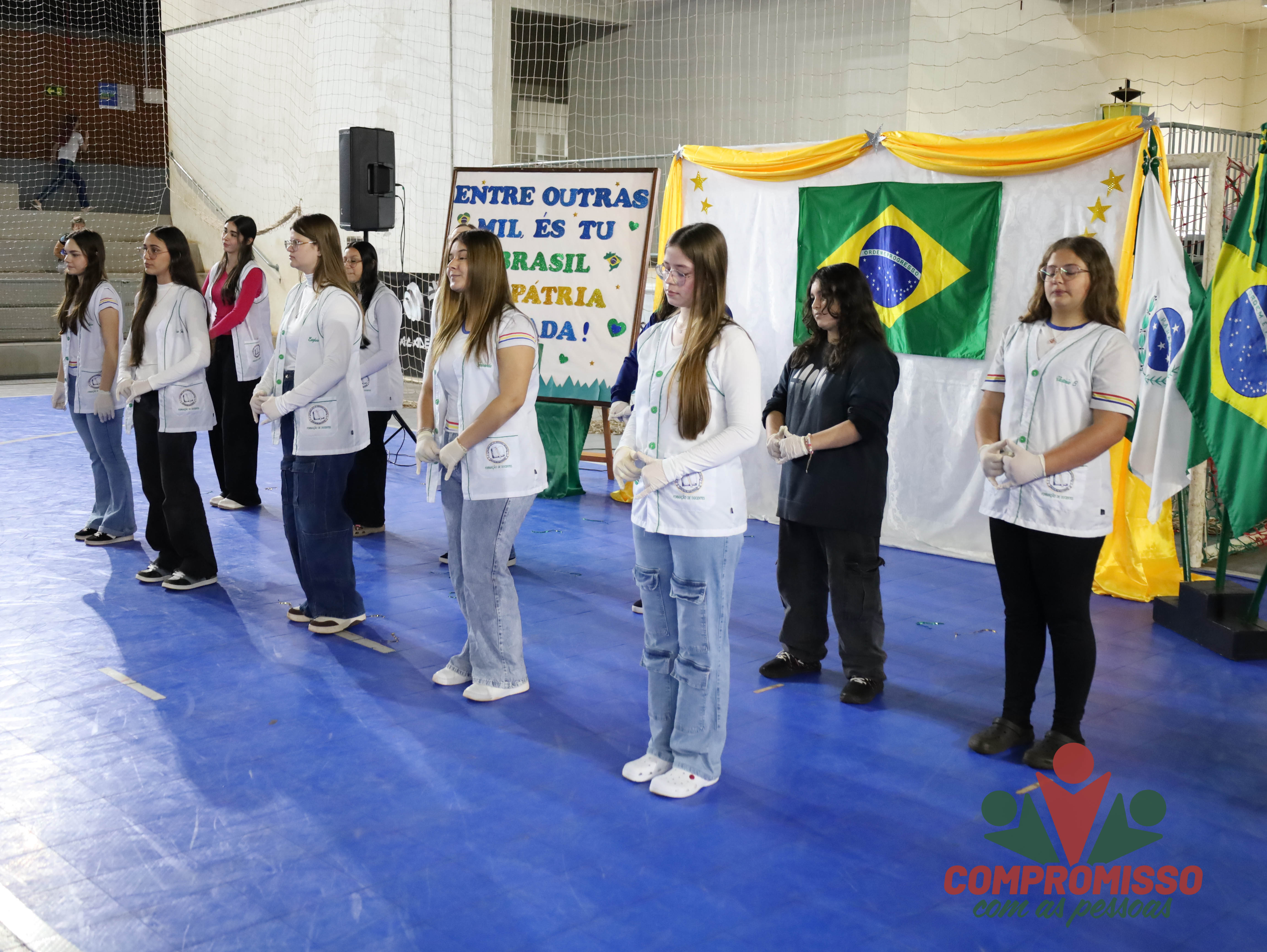 Semana da Pátria inicia com Apresentações de alunos em Missal