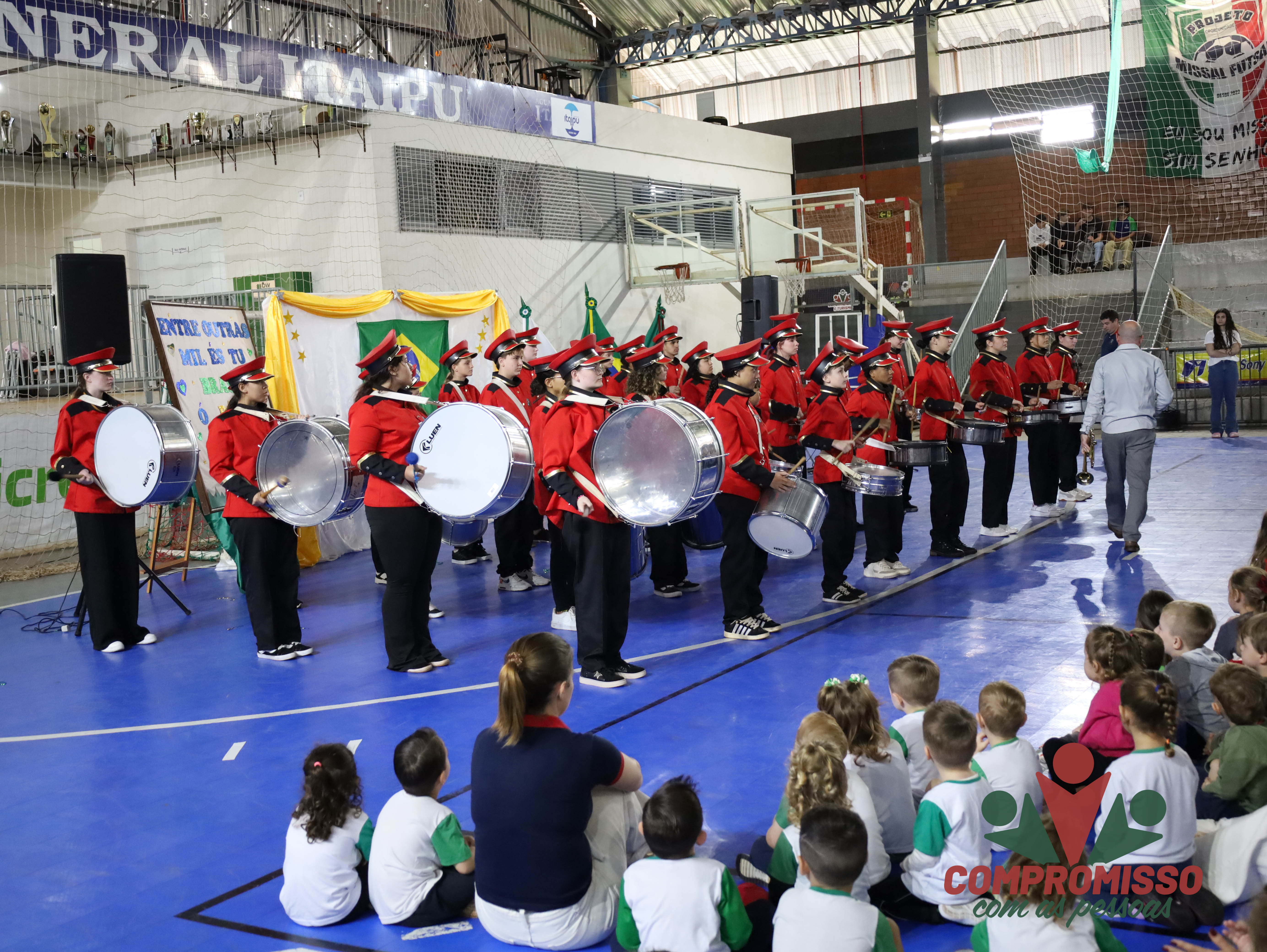 Semana da Pátria inicia com Apresentações de alunos em Missal