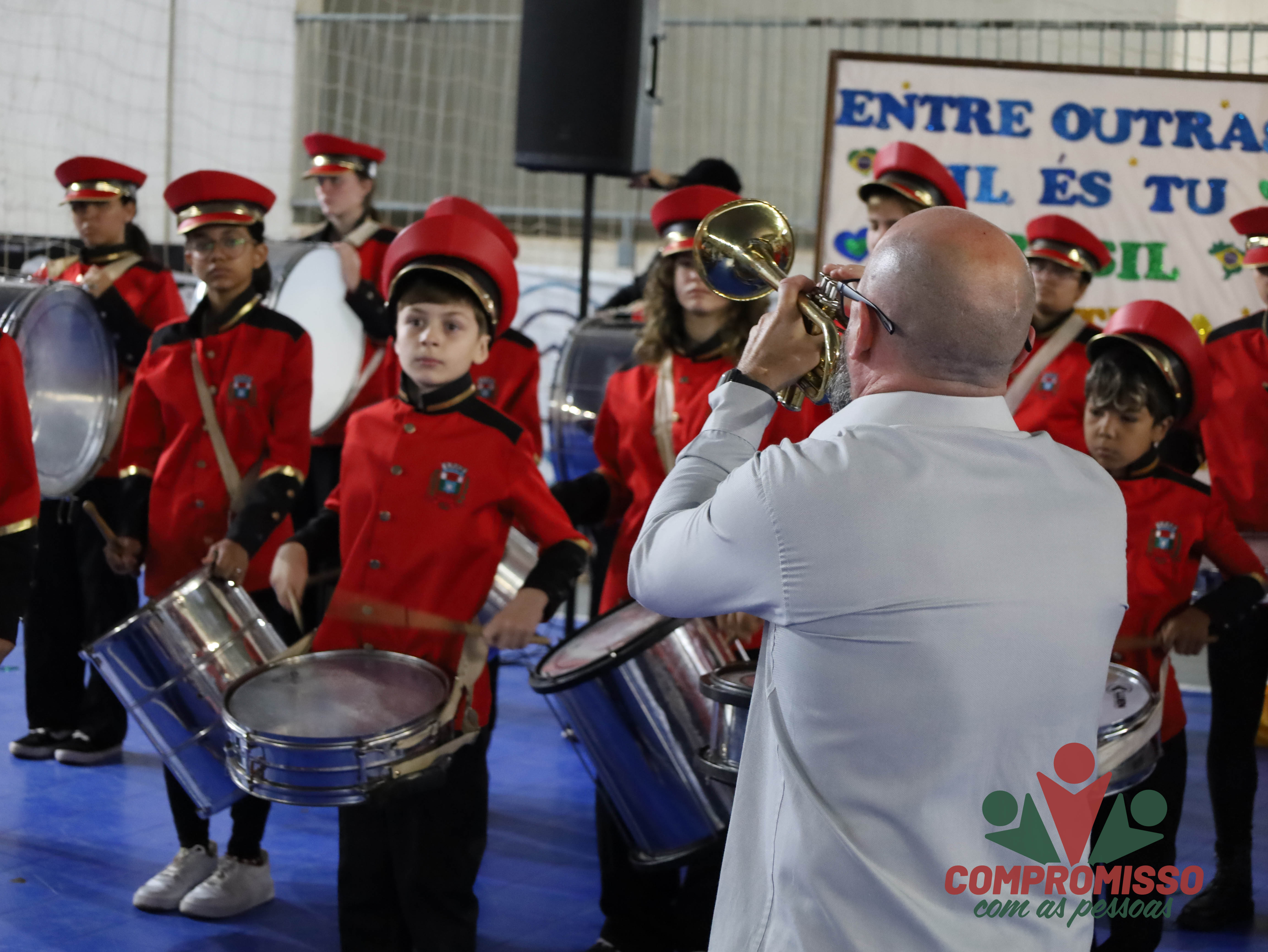 Semana da Pátria inicia com Apresentações de alunos em Missal