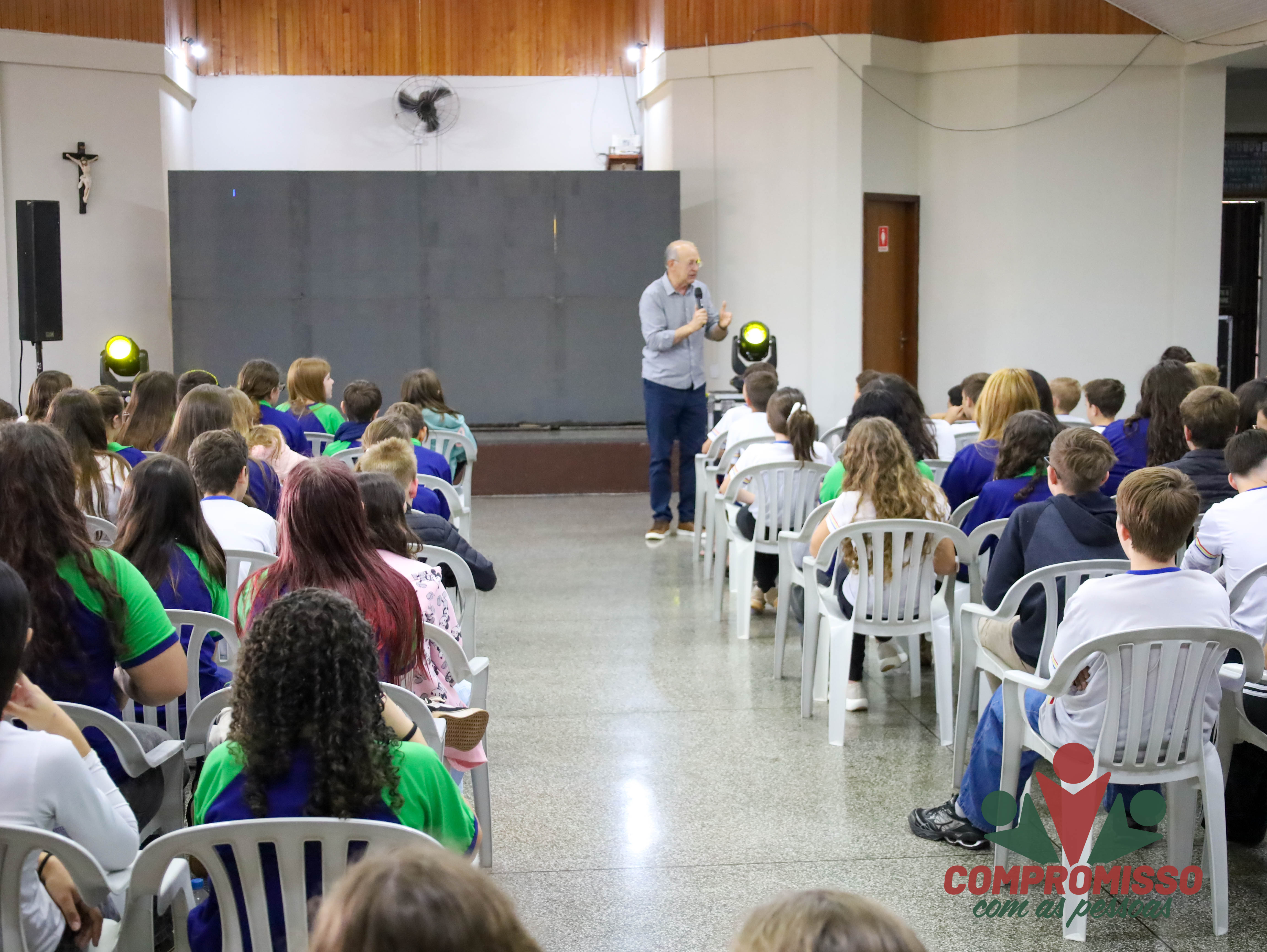 Prevenção do Suicídio, Bullying e autolesão são temas tratados com alunos da rede estadual em Missal