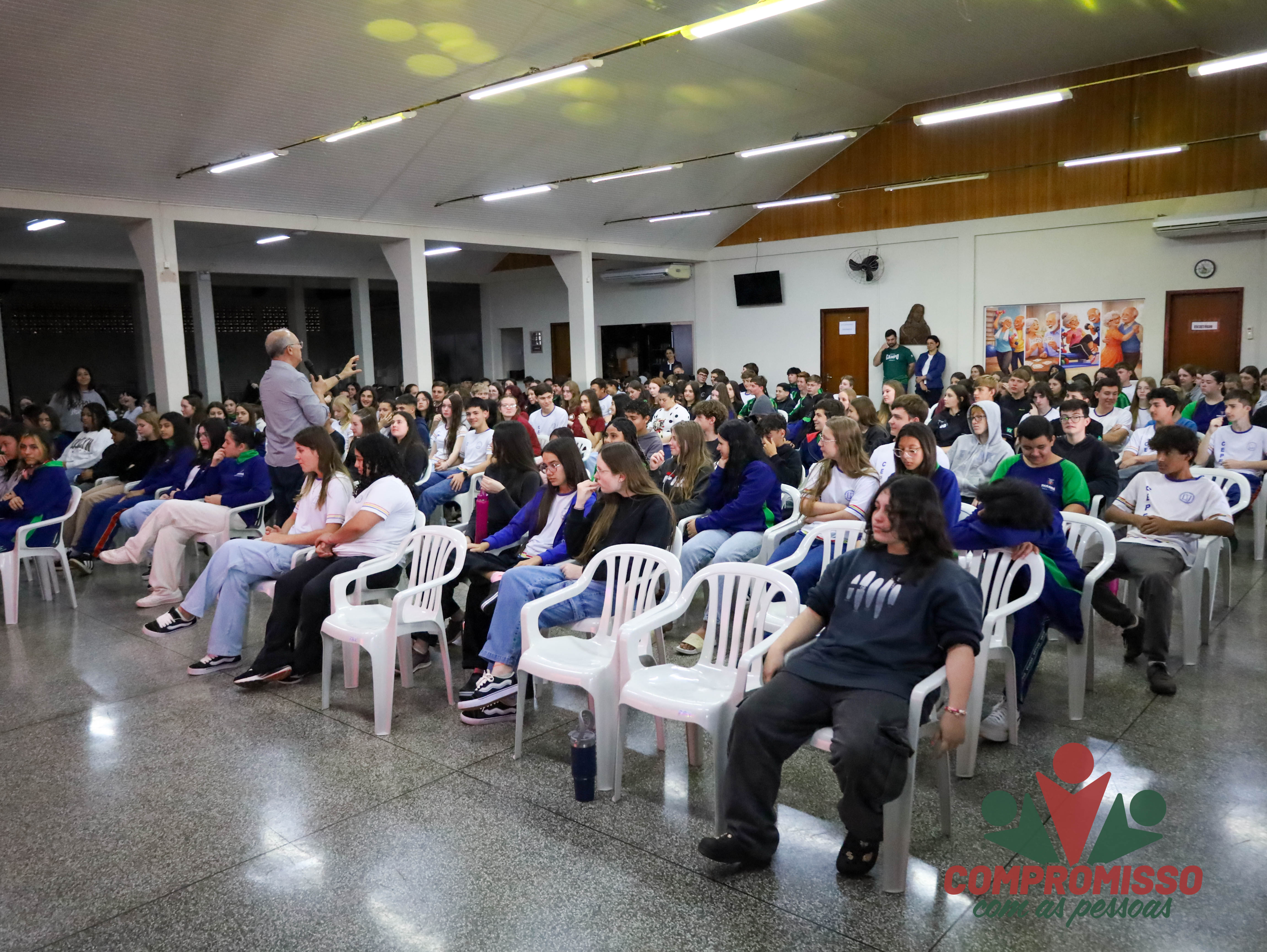 Prevenção do Suicídio, Bullying e autolesão são temas tratados com alunos da rede estadual em Missal