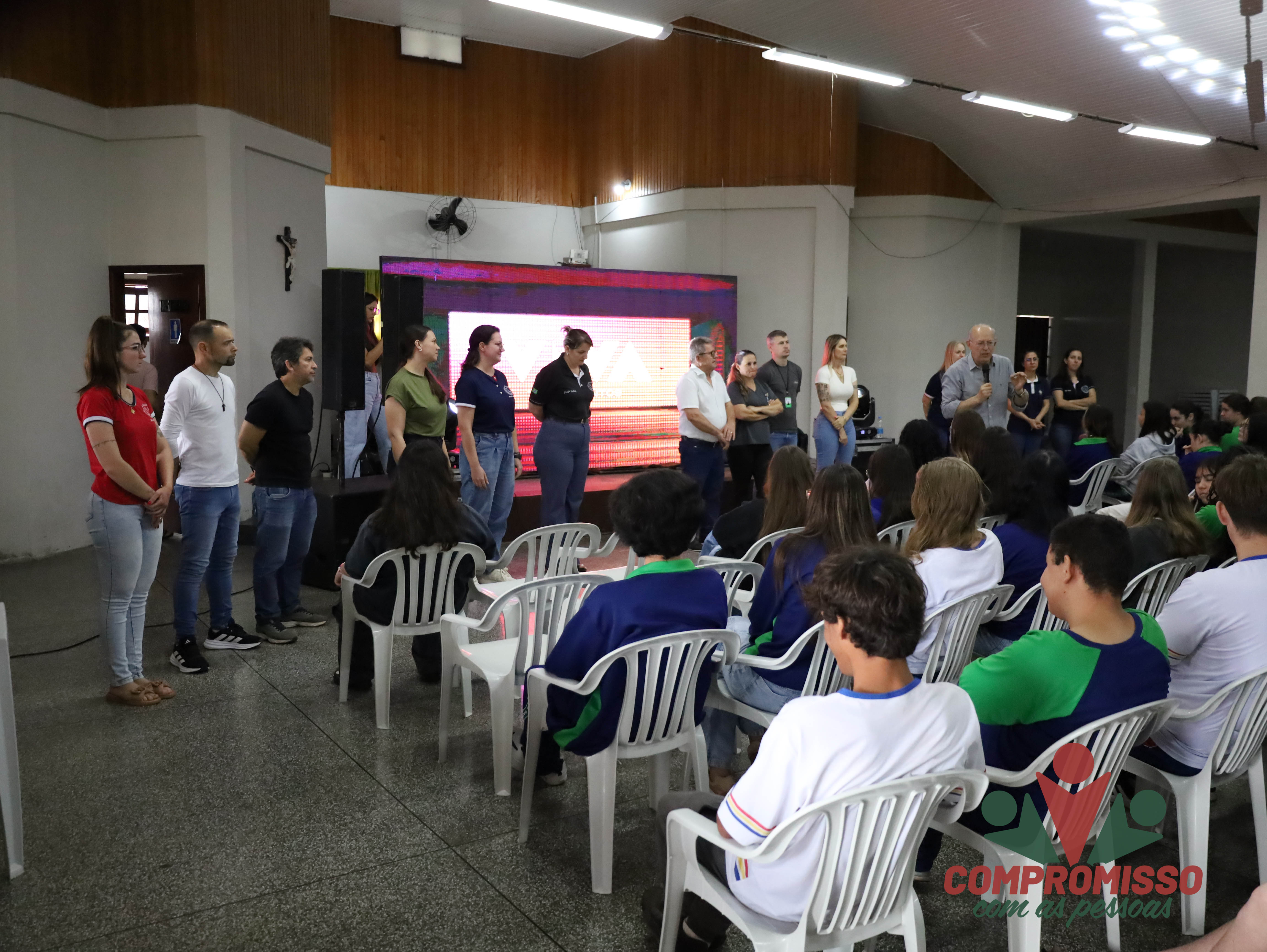 Prevenção do Suicídio, Bullying e autolesão são temas tratados com alunos da rede estadual em Missal