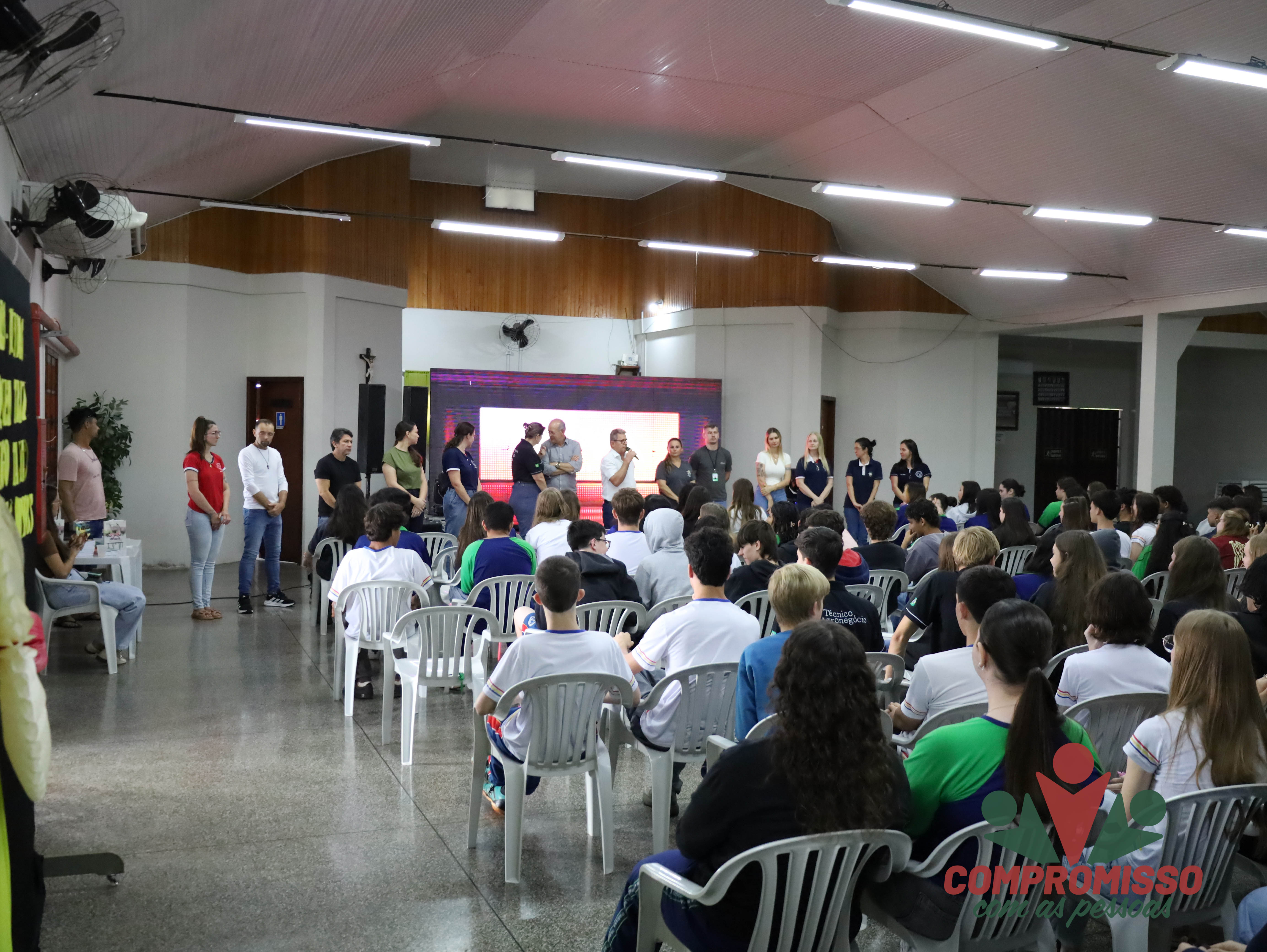 Prevenção do Suicídio, Bullying e autolesão são temas tratados com alunos da rede estadual em Missal