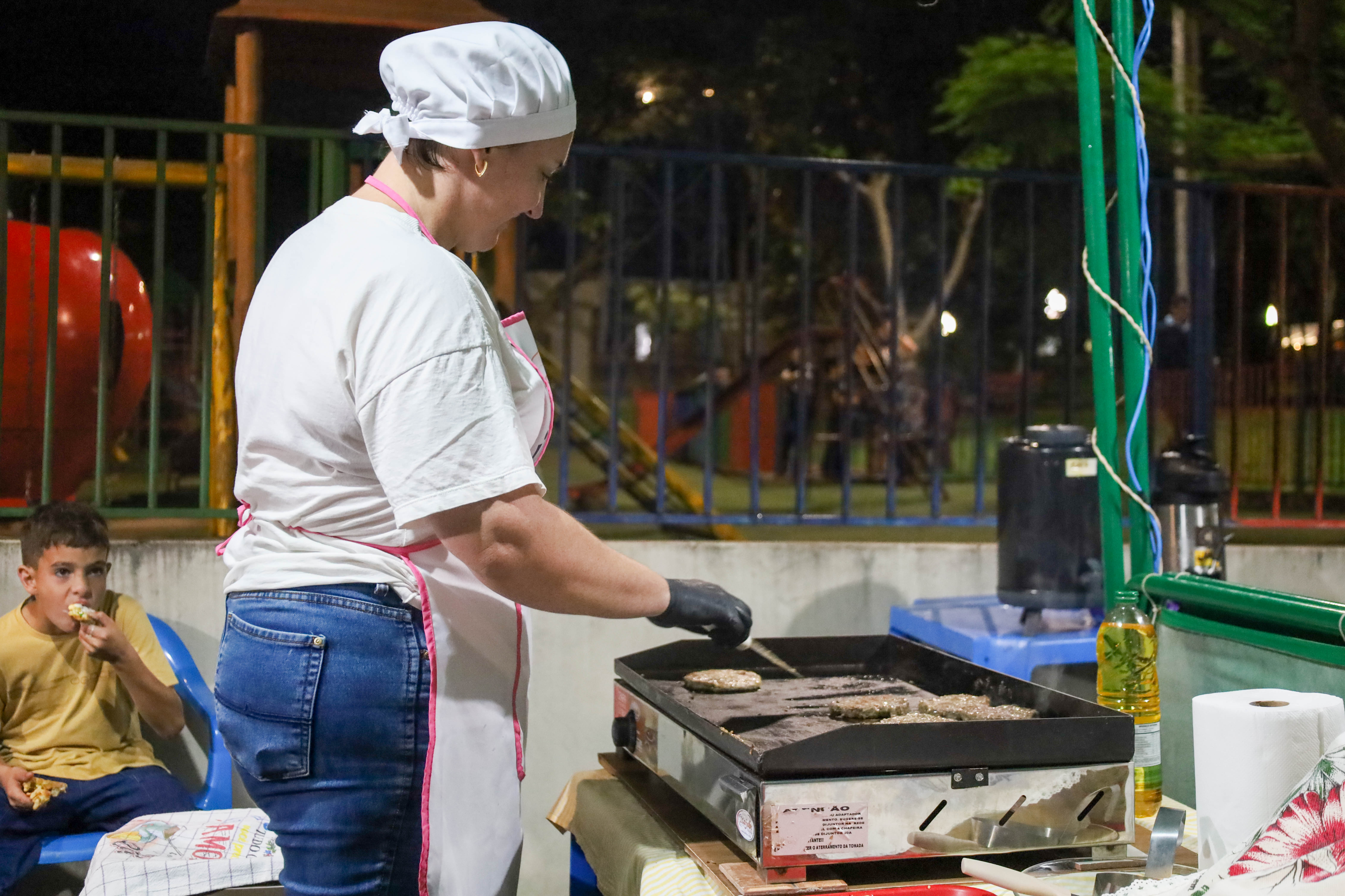 Espetáculo Ecos do Tempo atraiu um grande público para a Feira Gastronômica e Cultura e Expo Cresol