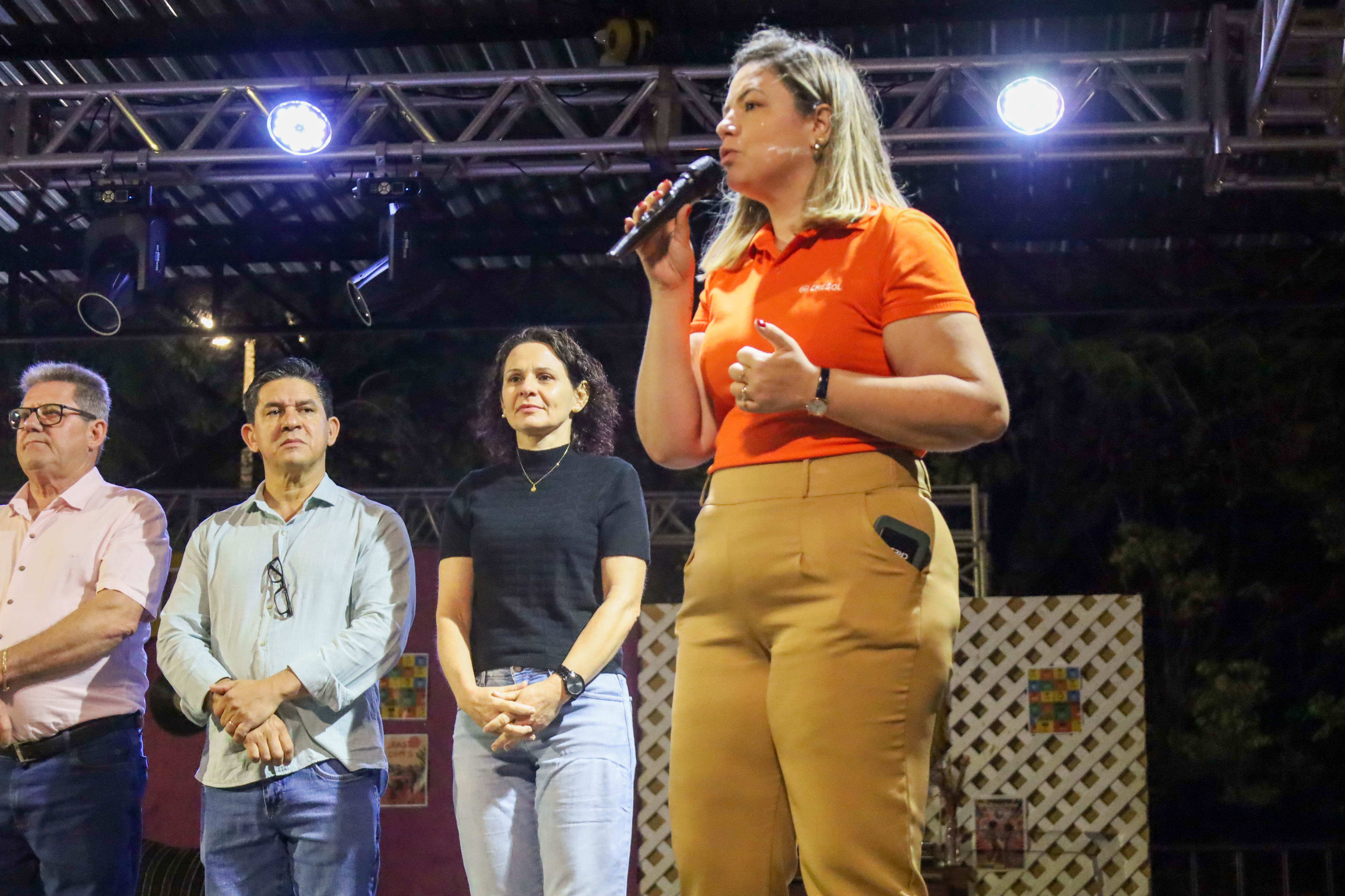 Espetáculo Ecos do Tempo atraiu um grande público para a Feira Gastronômica e Cultura e Expo Cresol