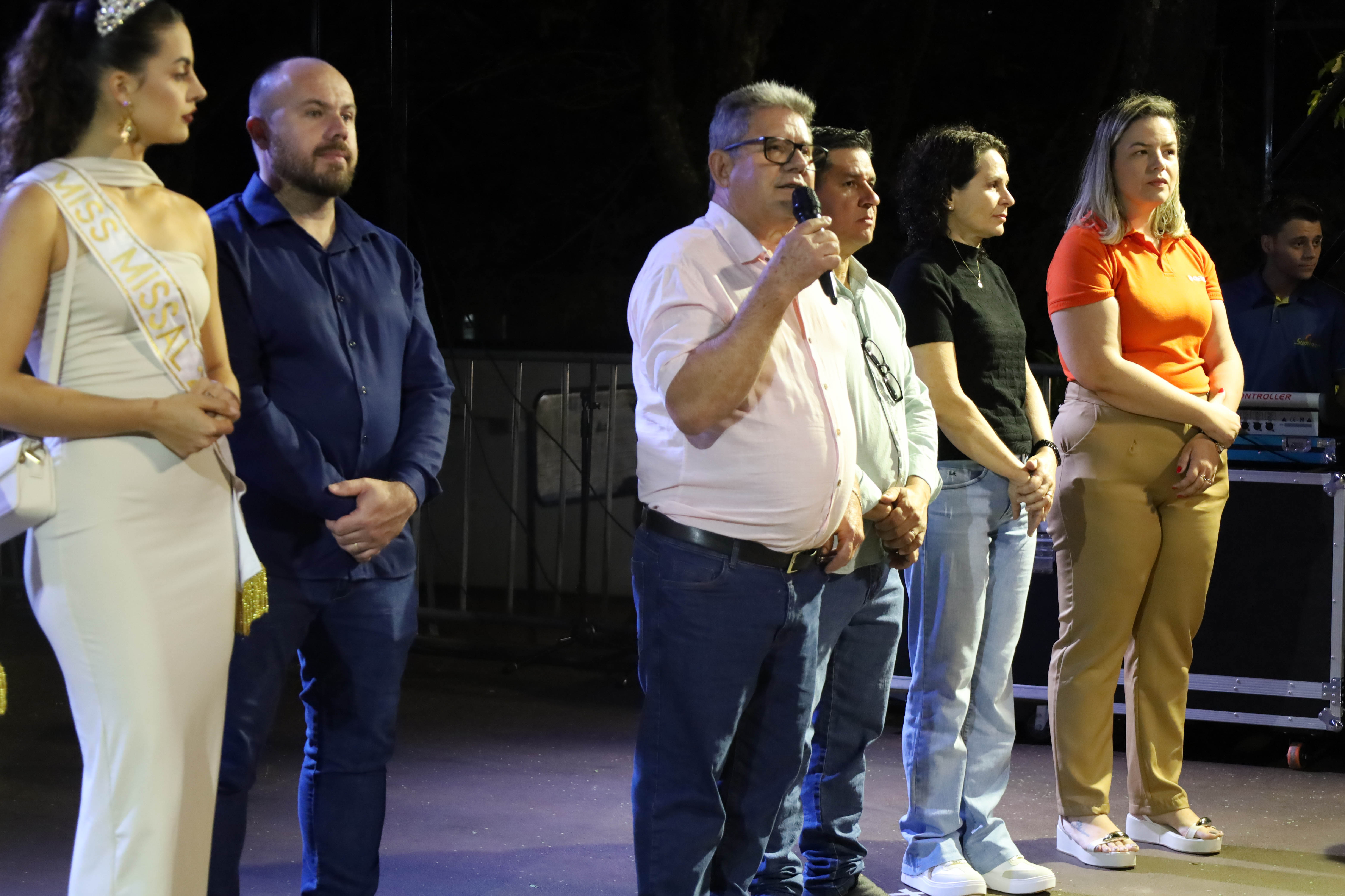 Espetáculo Ecos do Tempo atraiu um grande público para a Feira Gastronômica e Cultura e Expo Cresol