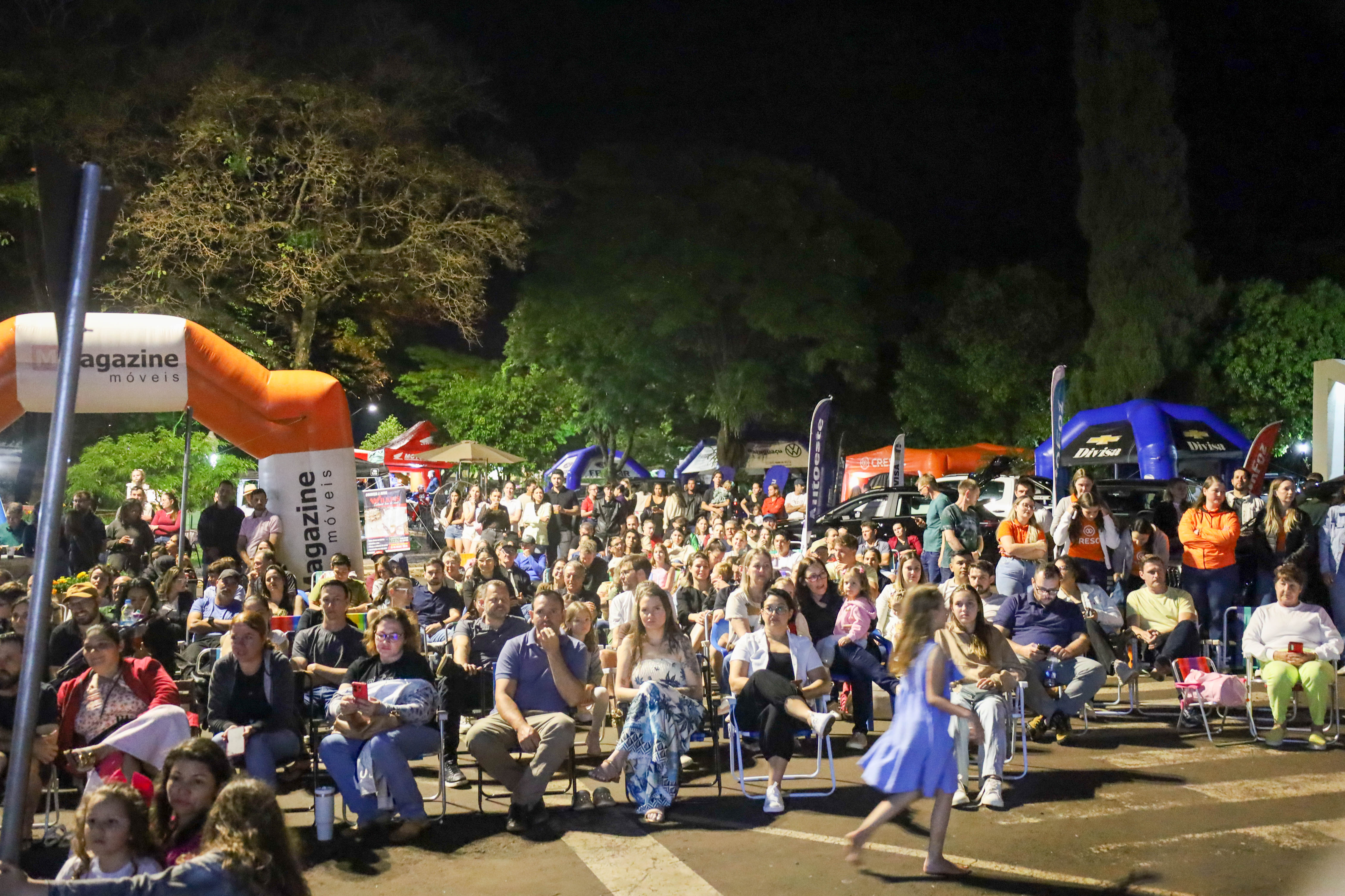 Espetáculo Ecos do Tempo atraiu um grande público para a Feira Gastronômica e Cultura e Expo Cresol