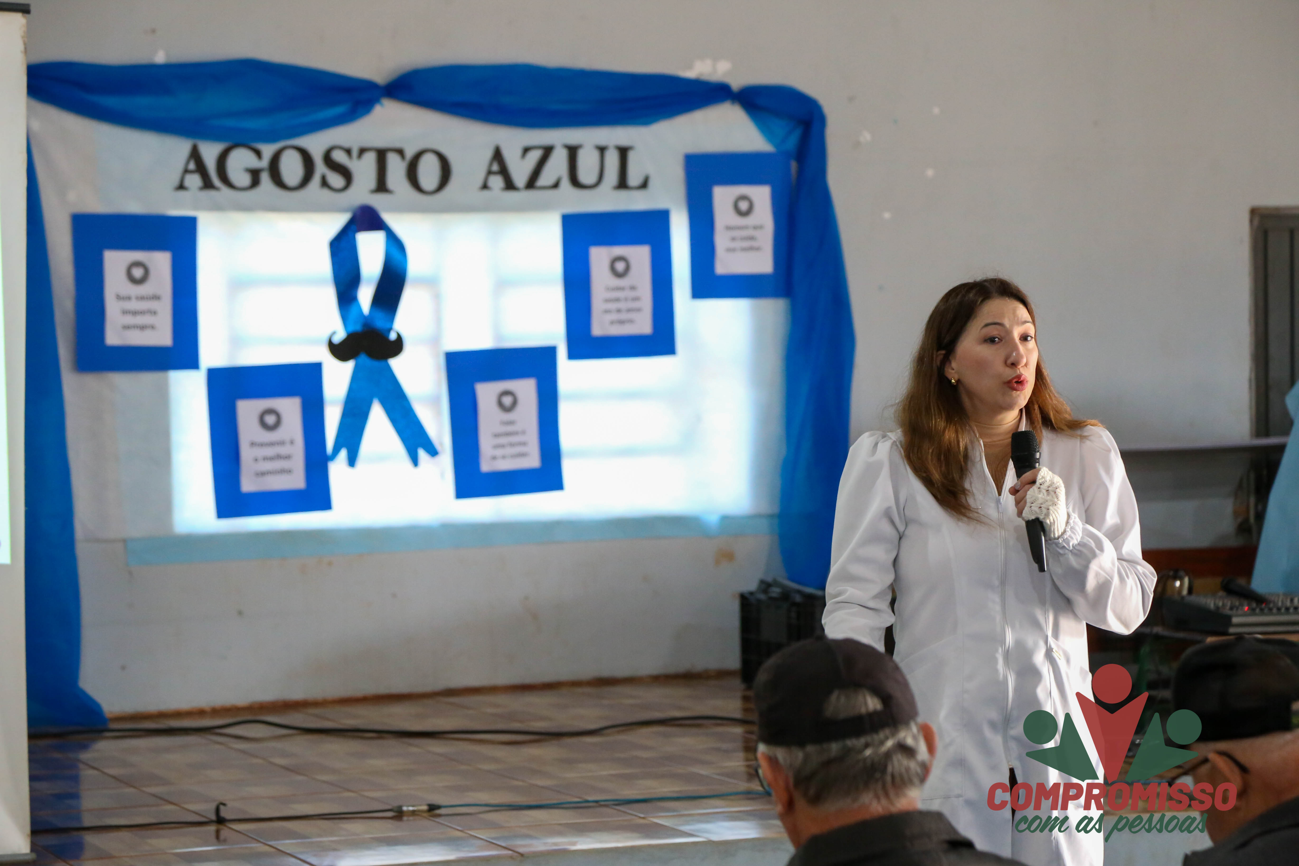 Clube do Bairro Renascer recebe ações do Agosto Azul