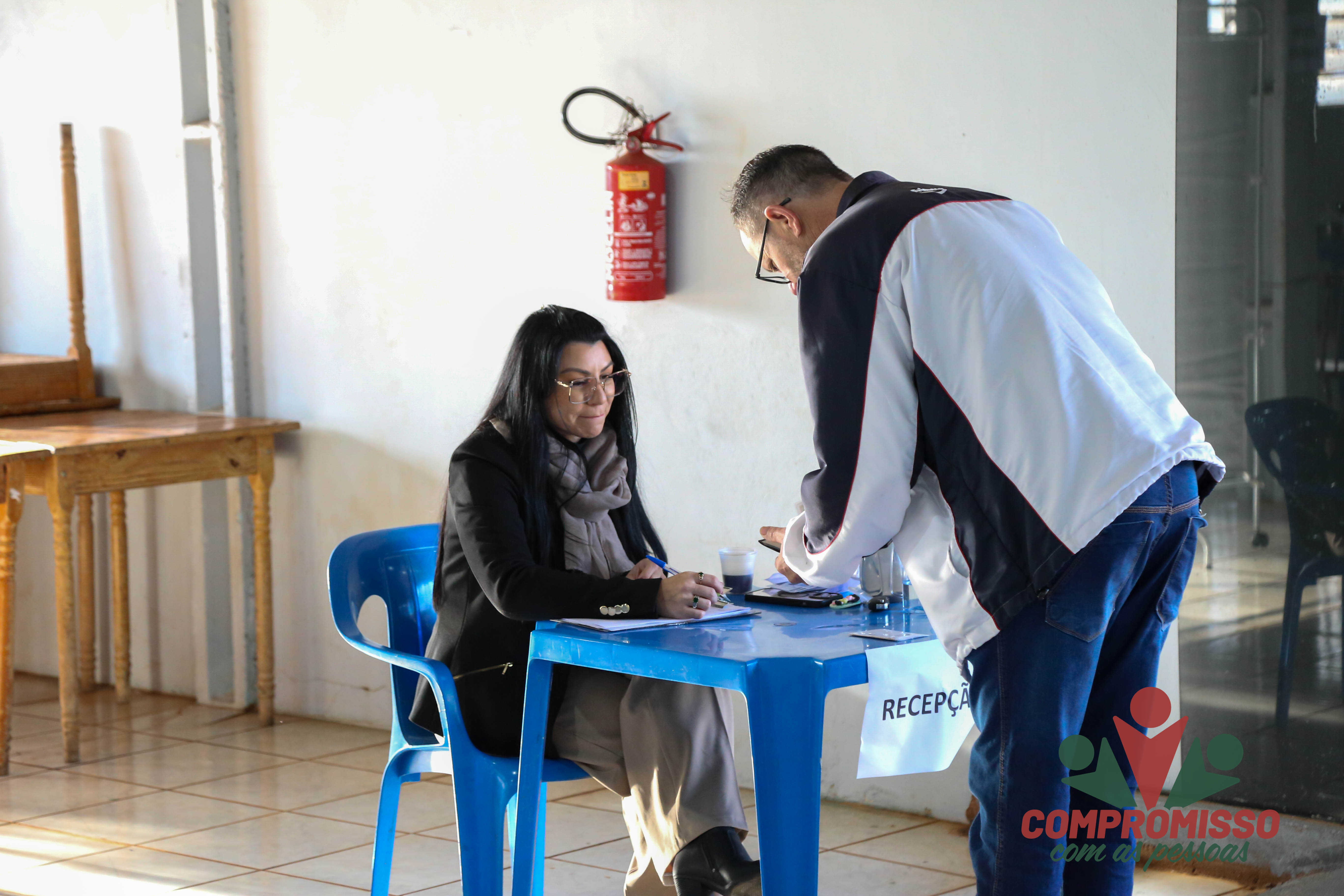 Clube do Bairro Renascer recebe ações do Agosto Azul