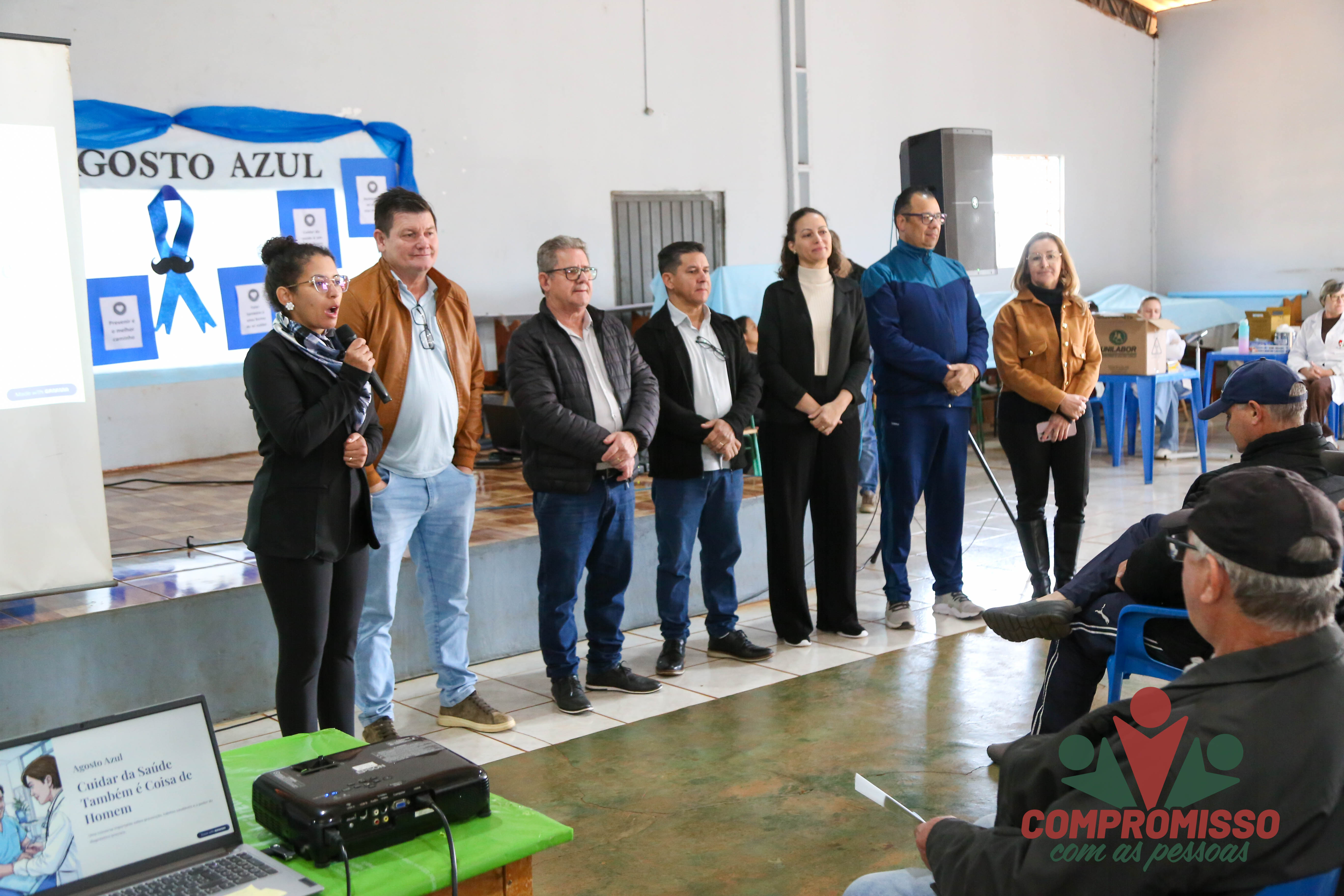 Clube do Bairro Renascer recebe ações do Agosto Azul