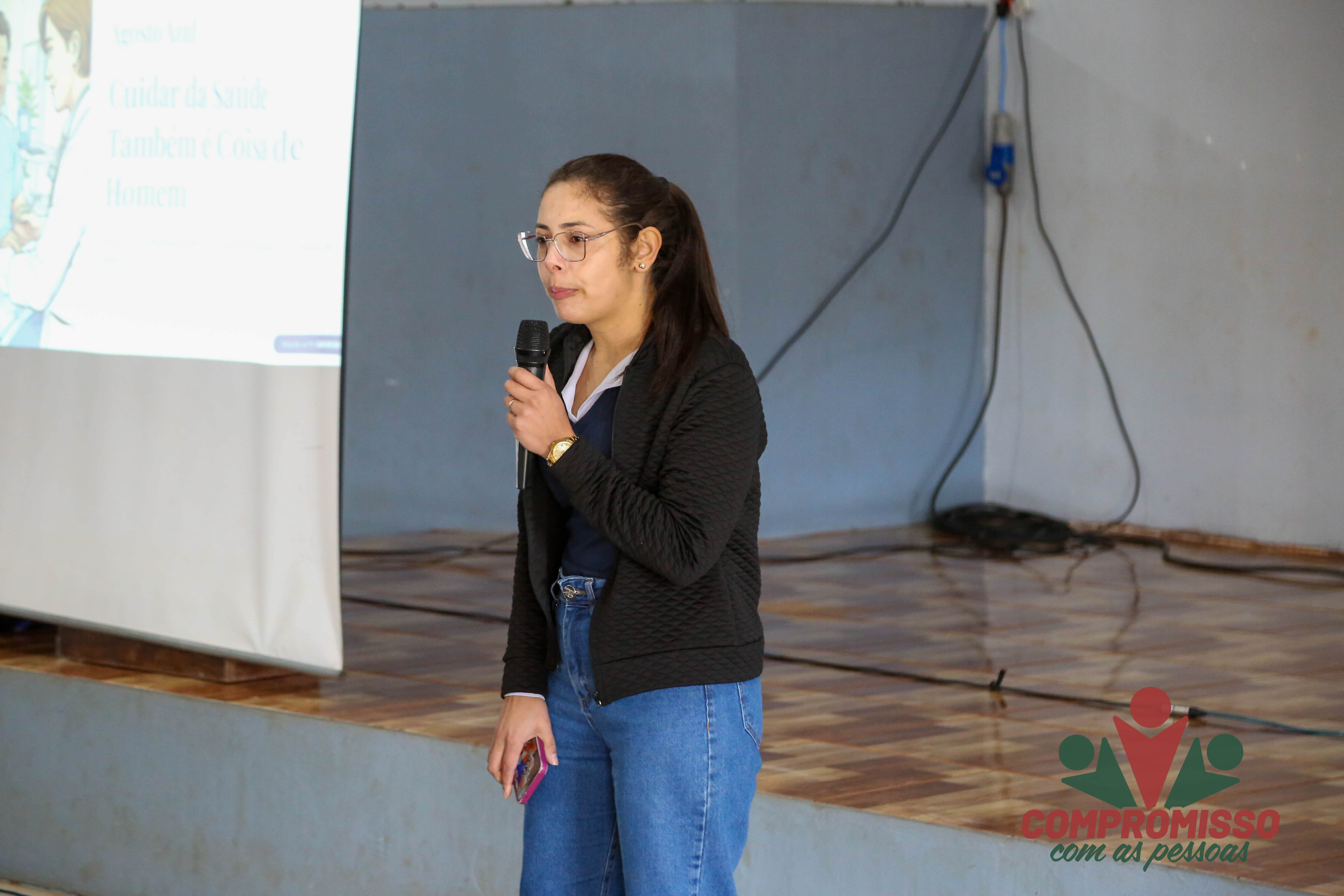 Clube do Bairro Renascer recebe ações do Agosto Azul
