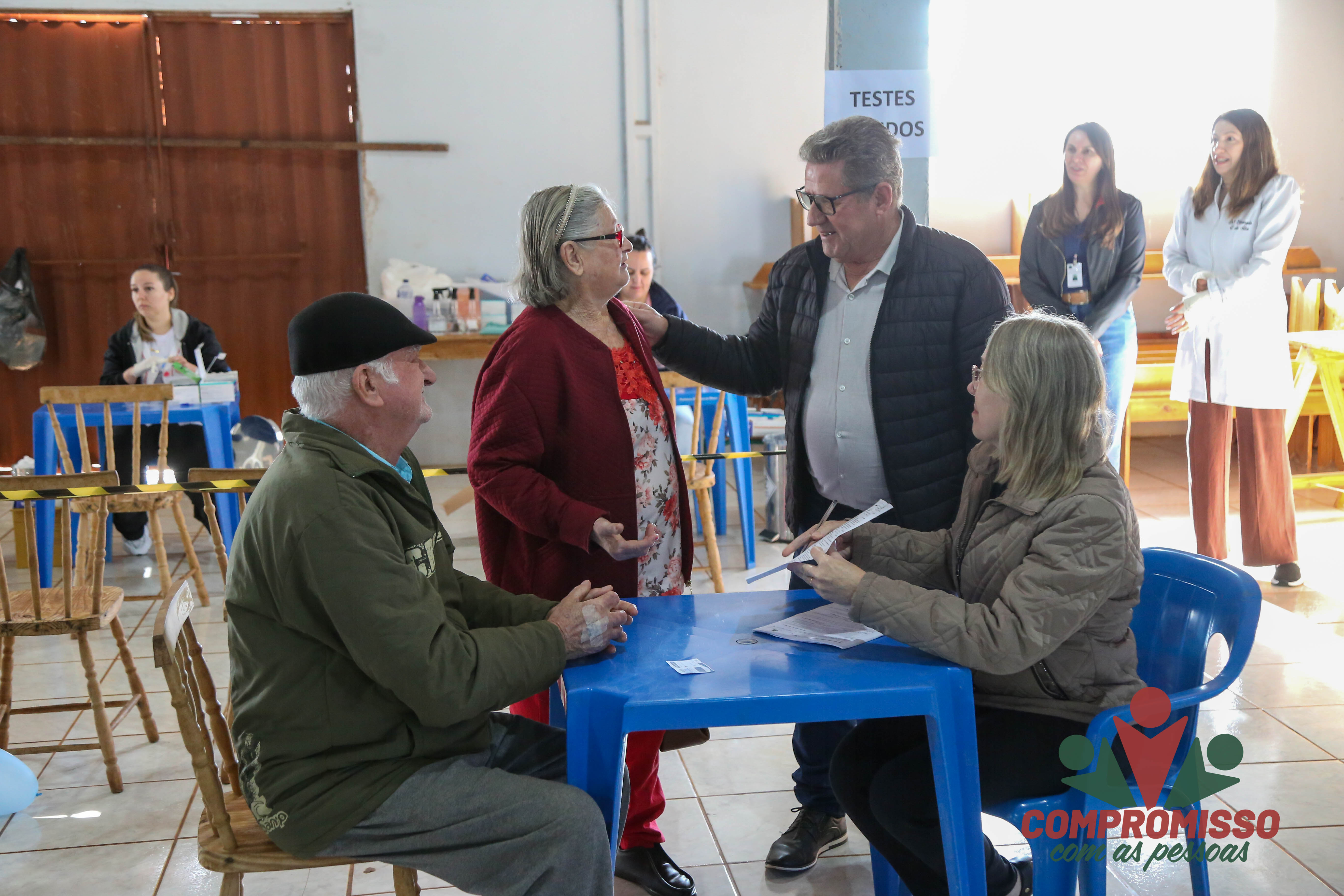 Clube do Bairro Renascer recebe ações do Agosto Azul
