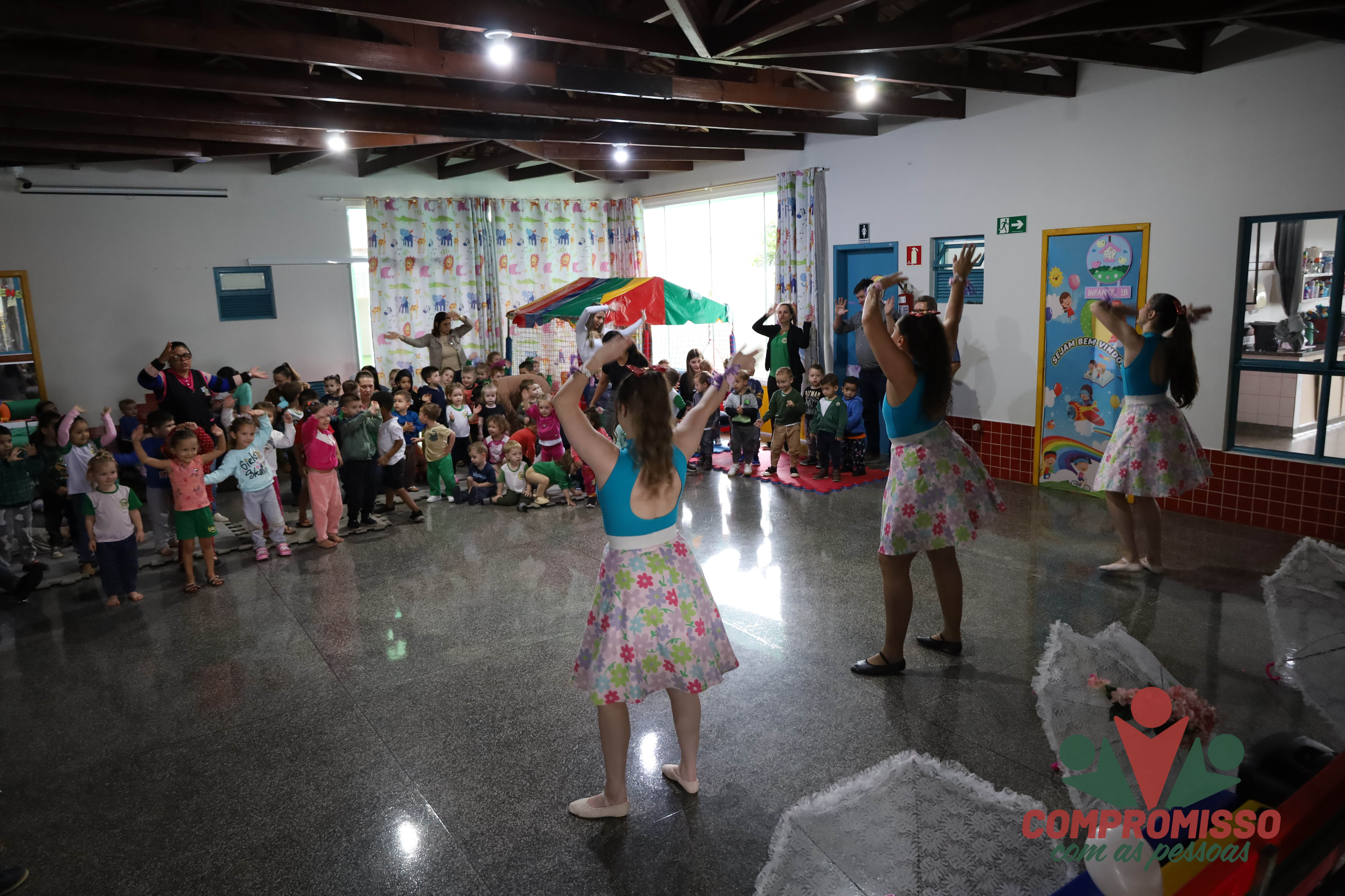 Atividade para o Dia das Crianças nos CMEIs de Missal promove música e diversão em Missal