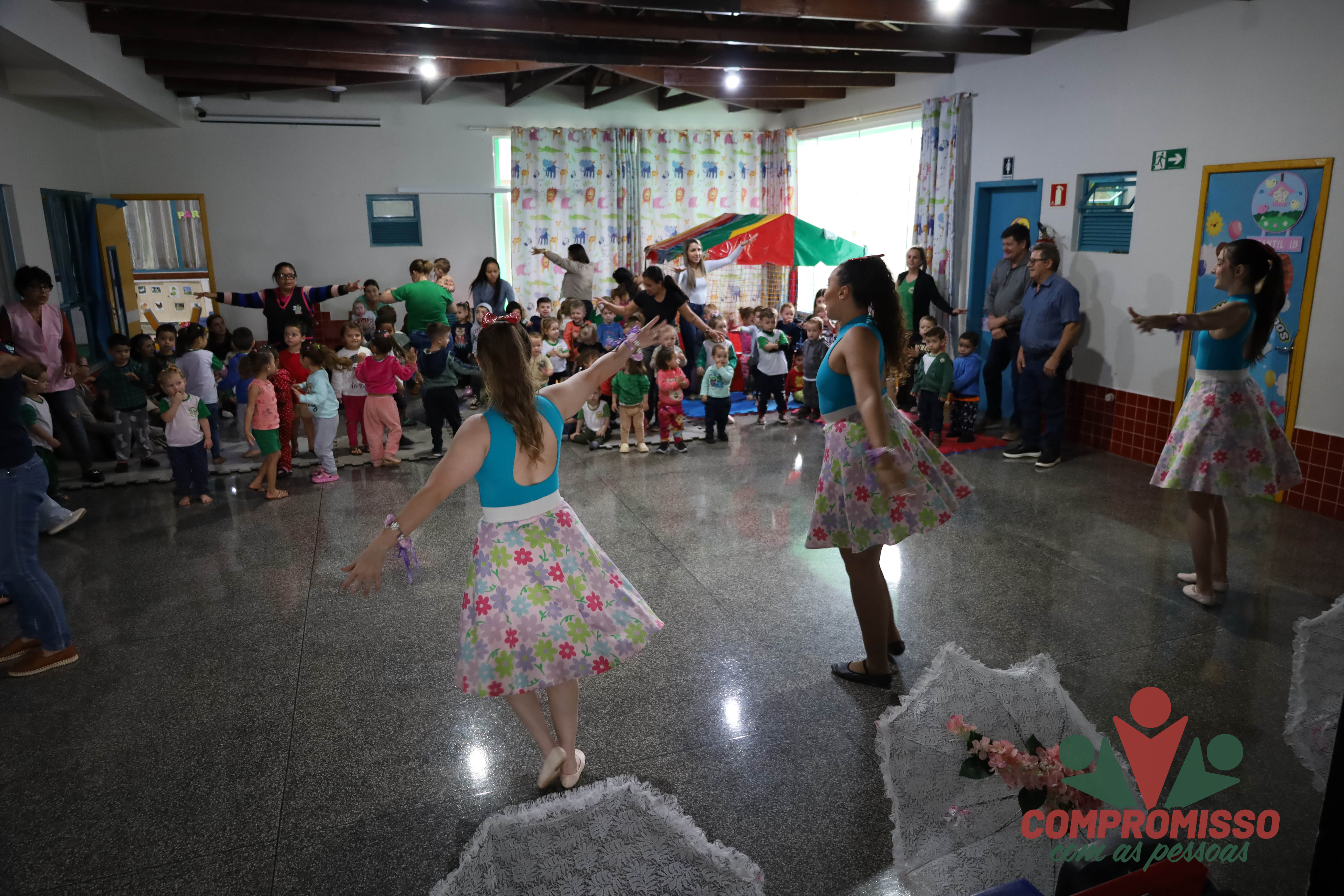 Atividade para o Dia das Crianças nos CMEIs de Missal promove música e diversão em Missal