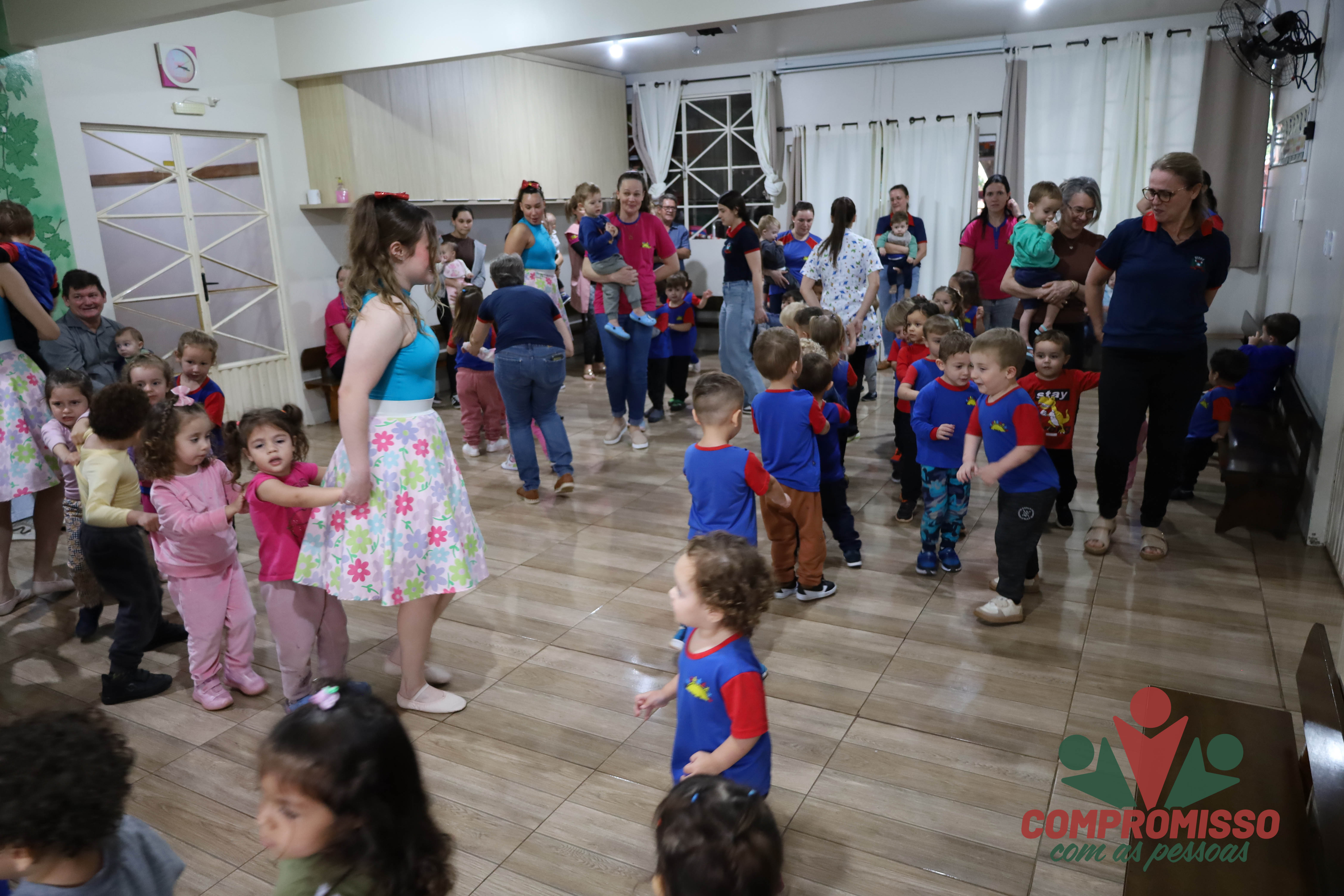 Atividade para o Dia das Crianças nos CMEIs de Missal promove música e diversão em Missal