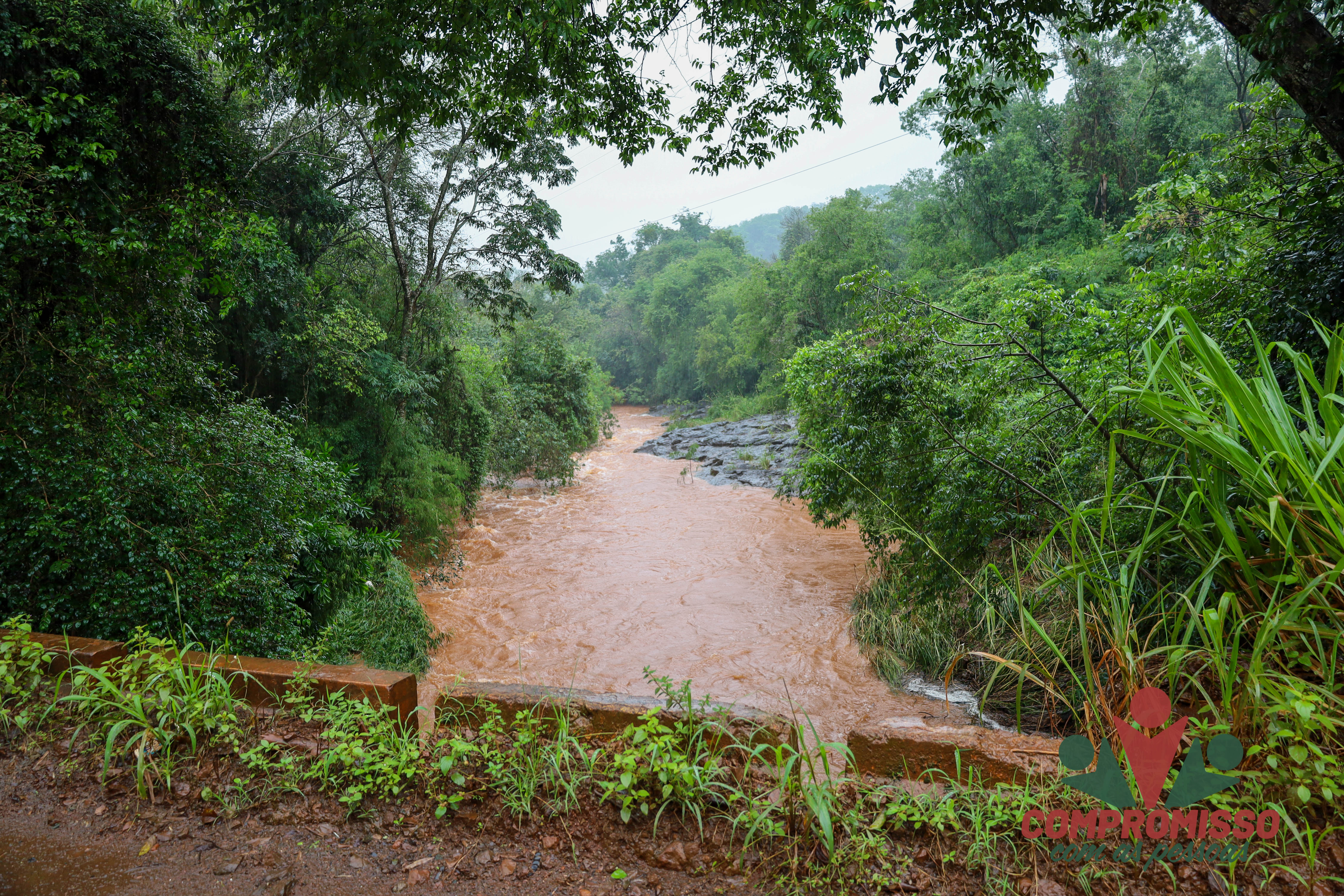 FOTOS DE MAIS PONTOS QUE SOFRERAM COM AÇÃO DO TEMPO