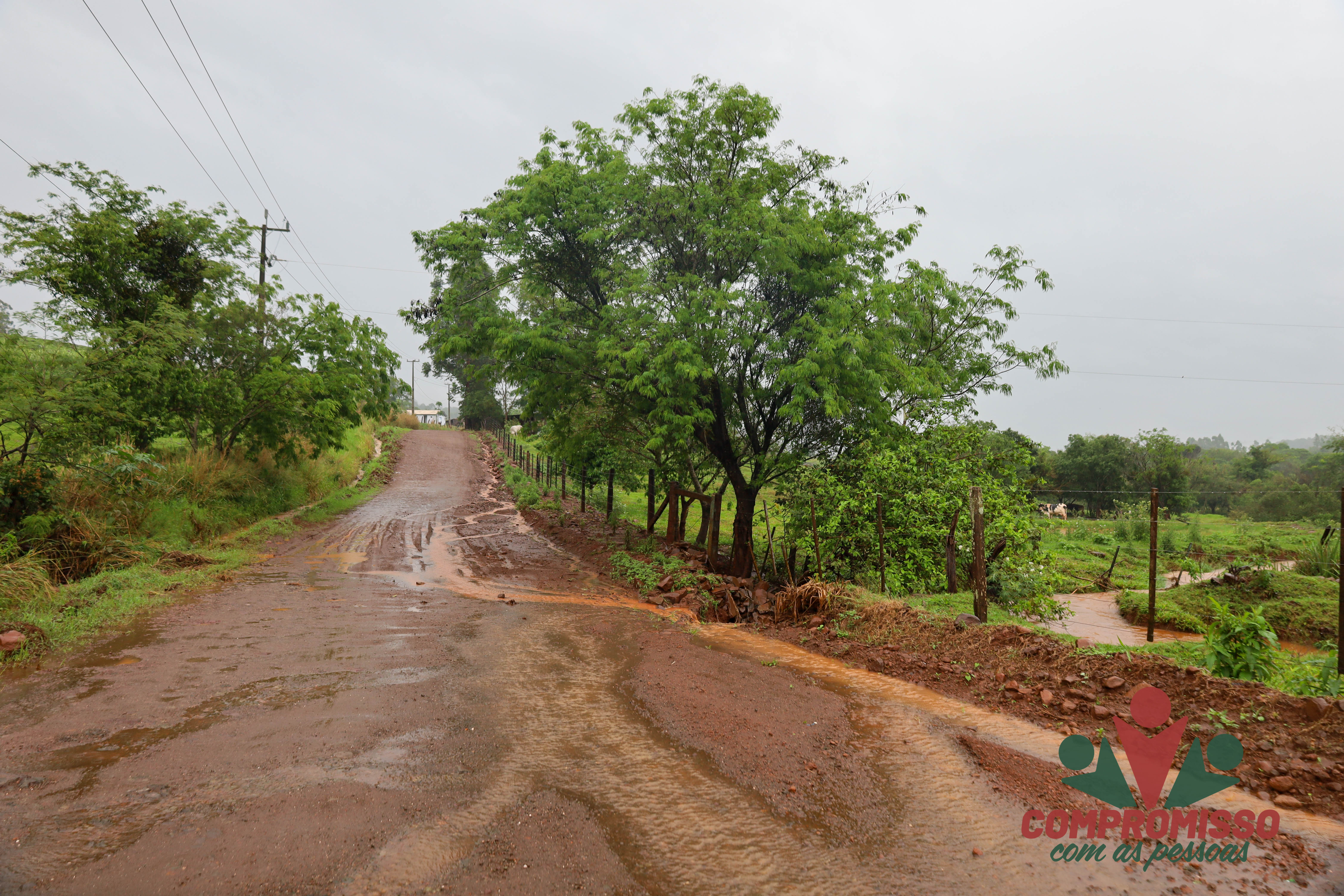 FOTOS DE MAIS PONTOS QUE SOFRERAM COM AÇÃO DO TEMPO