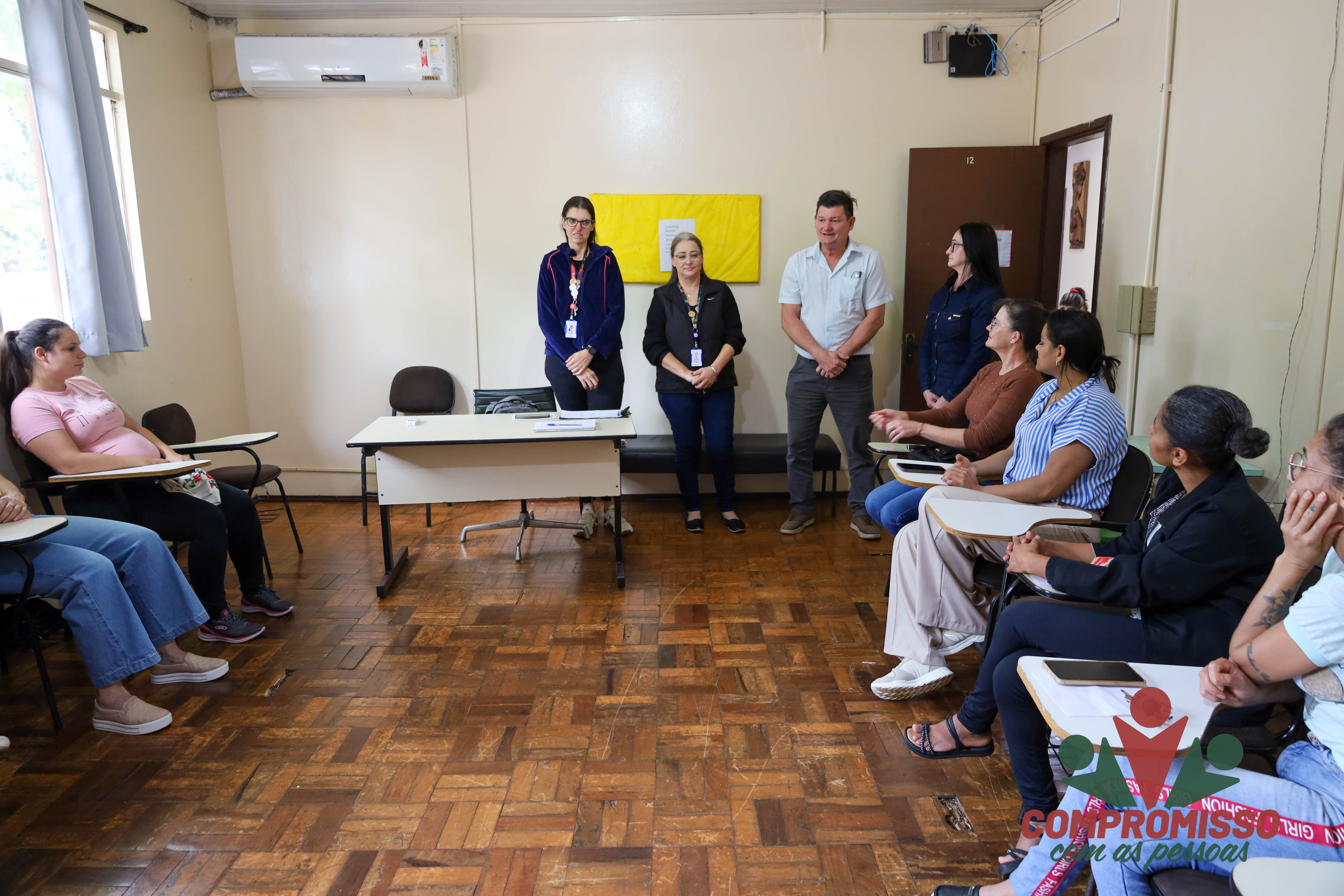 Curso de Corte de Cabelo Feminino e Escova iniciou em Missal
