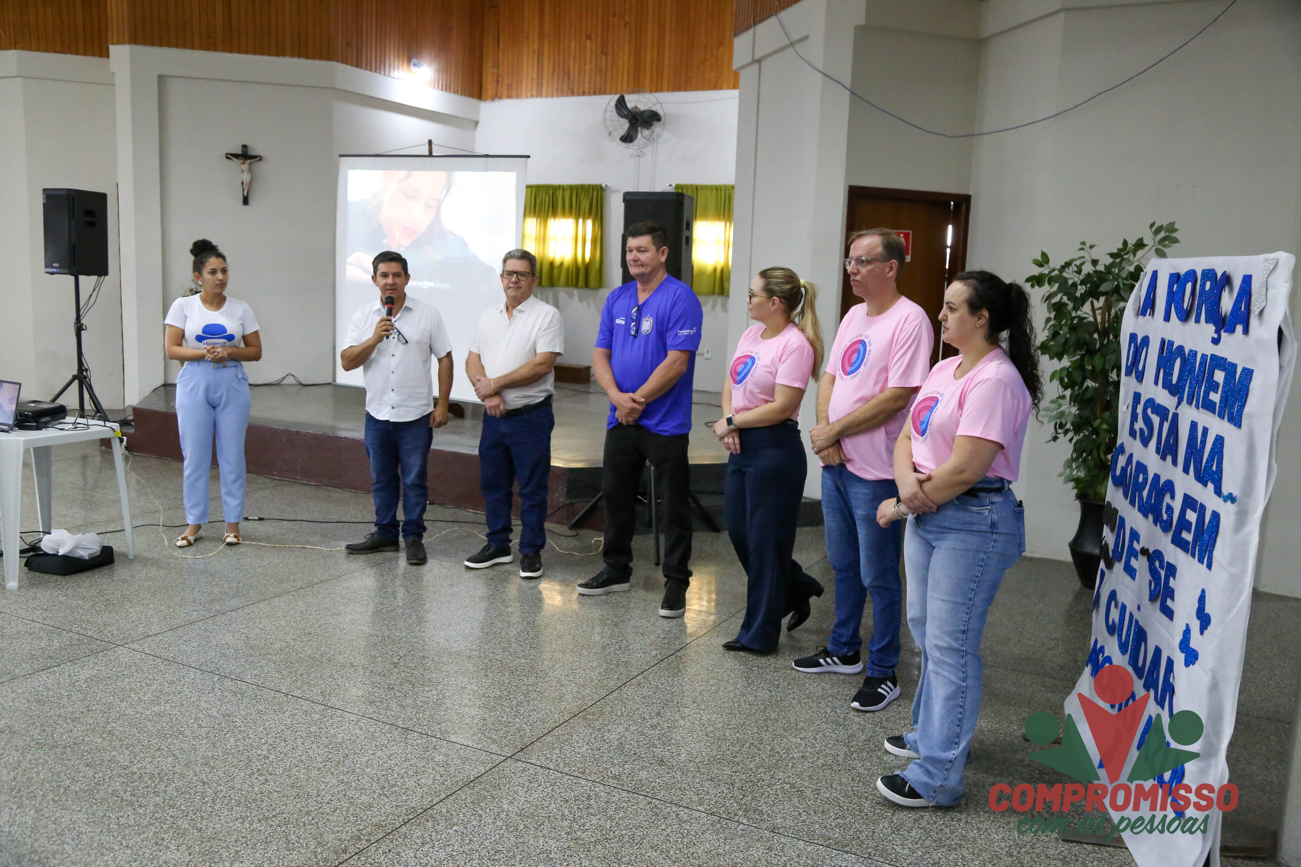 Público masculino adere a campanha de prevenção do Agosto Azul no Centro