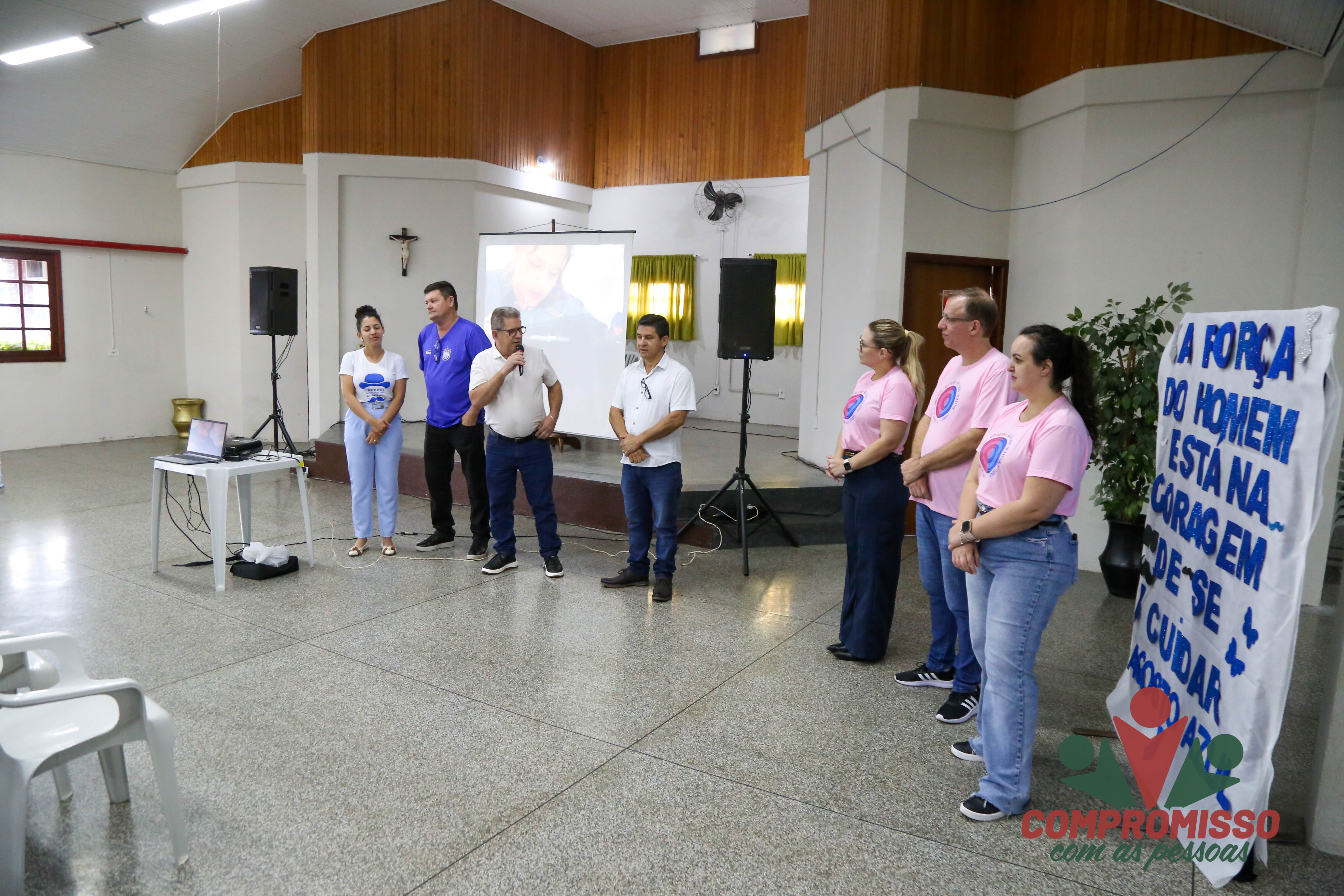 Público masculino adere a campanha de prevenção do Agosto Azul no Centro