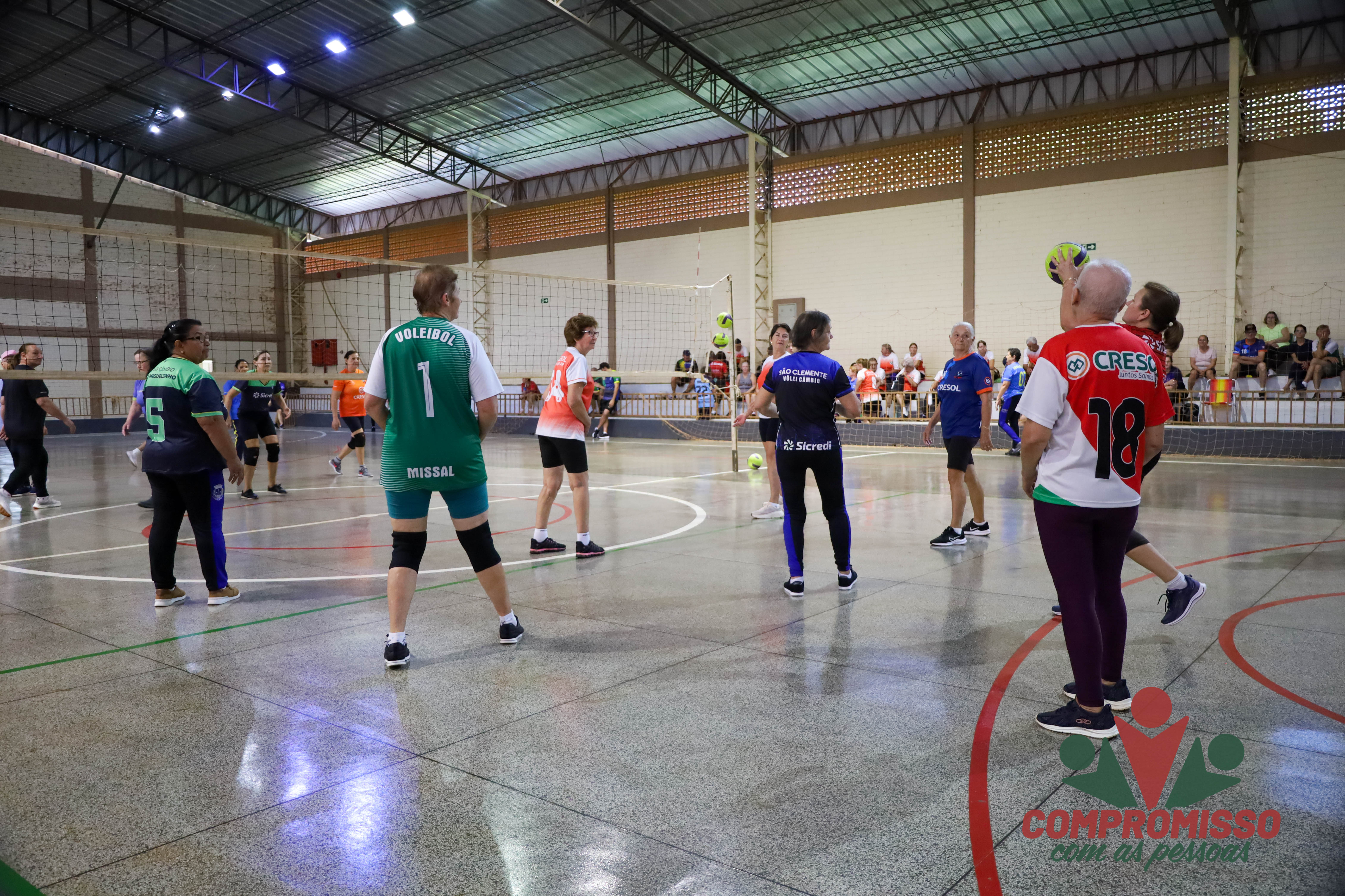 Quadrangular de Vôlei Câmbio reúne atletas de 04 municípios em Dom Armando