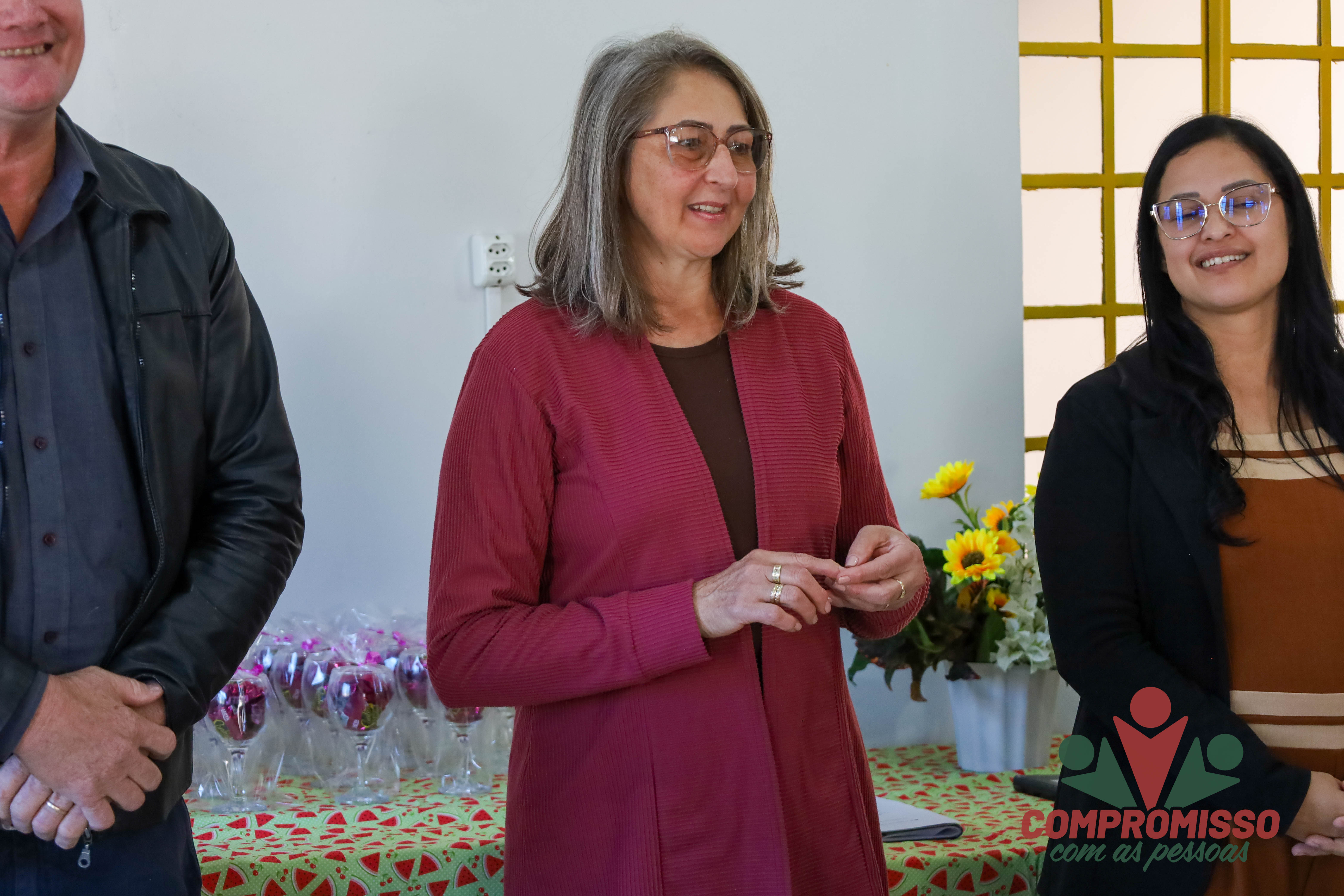 Participantes do Programa Nosso Lar participam de confraternização pelo Dia das Mães
