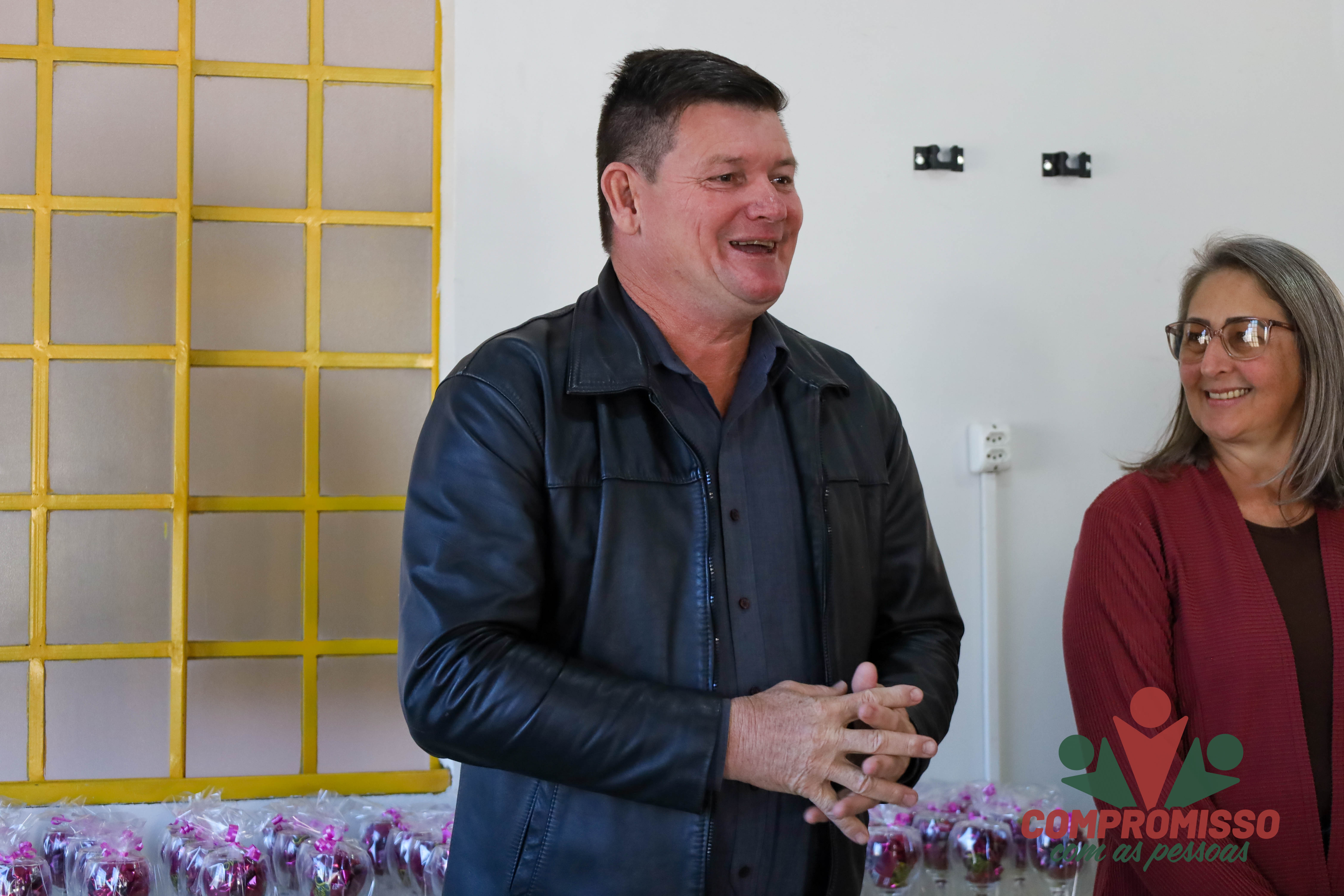 Participantes do Programa Nosso Lar participam de confraternização pelo Dia das Mães