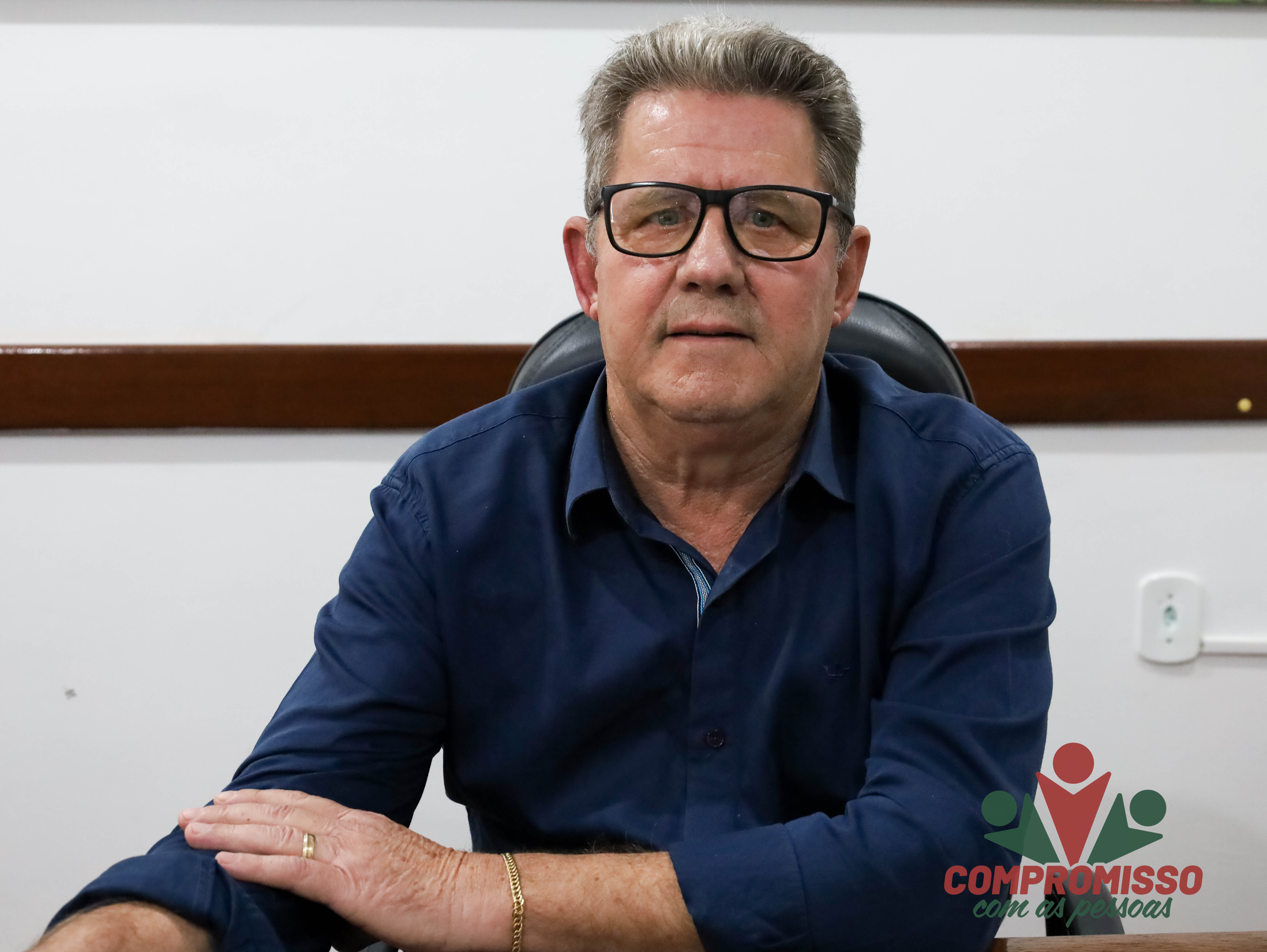 Prefeito de Missal esclarece acusações sobre suposta fraude com combustíveis
