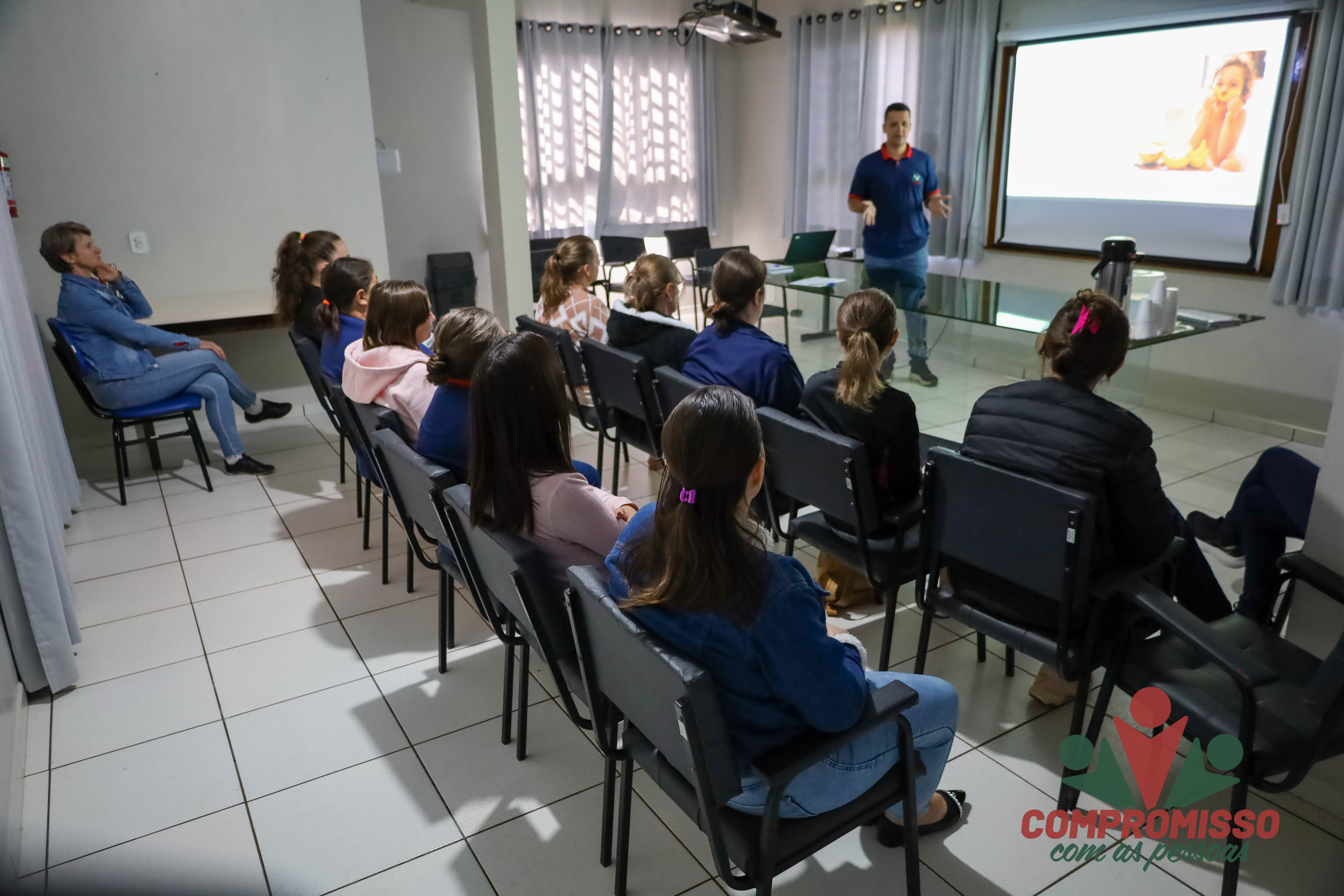 Alimentação Escolar, Higiene e Segurança dos Alimentos foi tema de formação em Missal