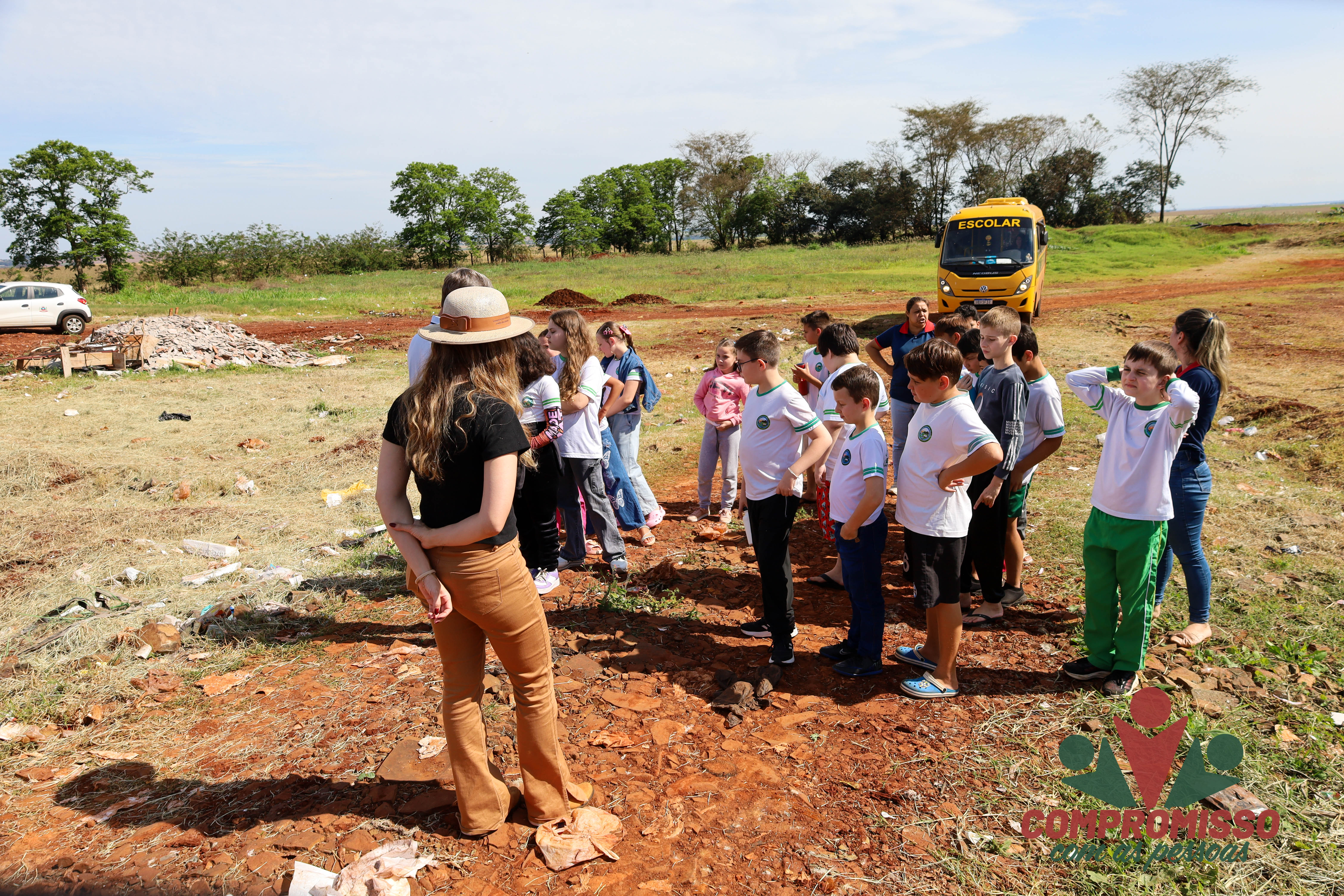 Turmas do 5º ano da Rede Municipal de Educação visitam Acamis e Aterro Sanitário em Missal
